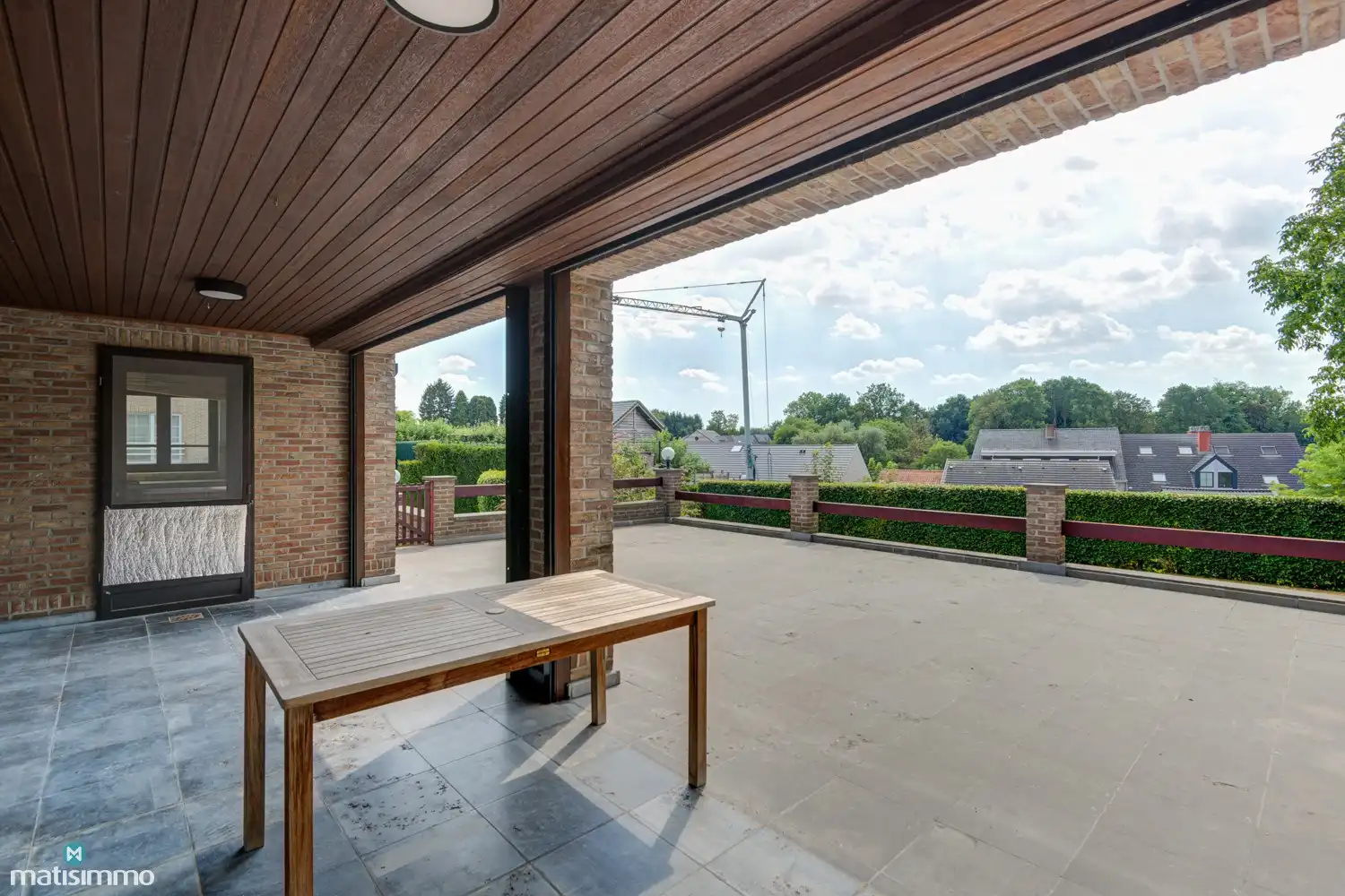 ZEER RUIME GEZINSWONING MET 4 SLAAPKAMERS, GARAGE EN TUIN TE BILZEN foto 30