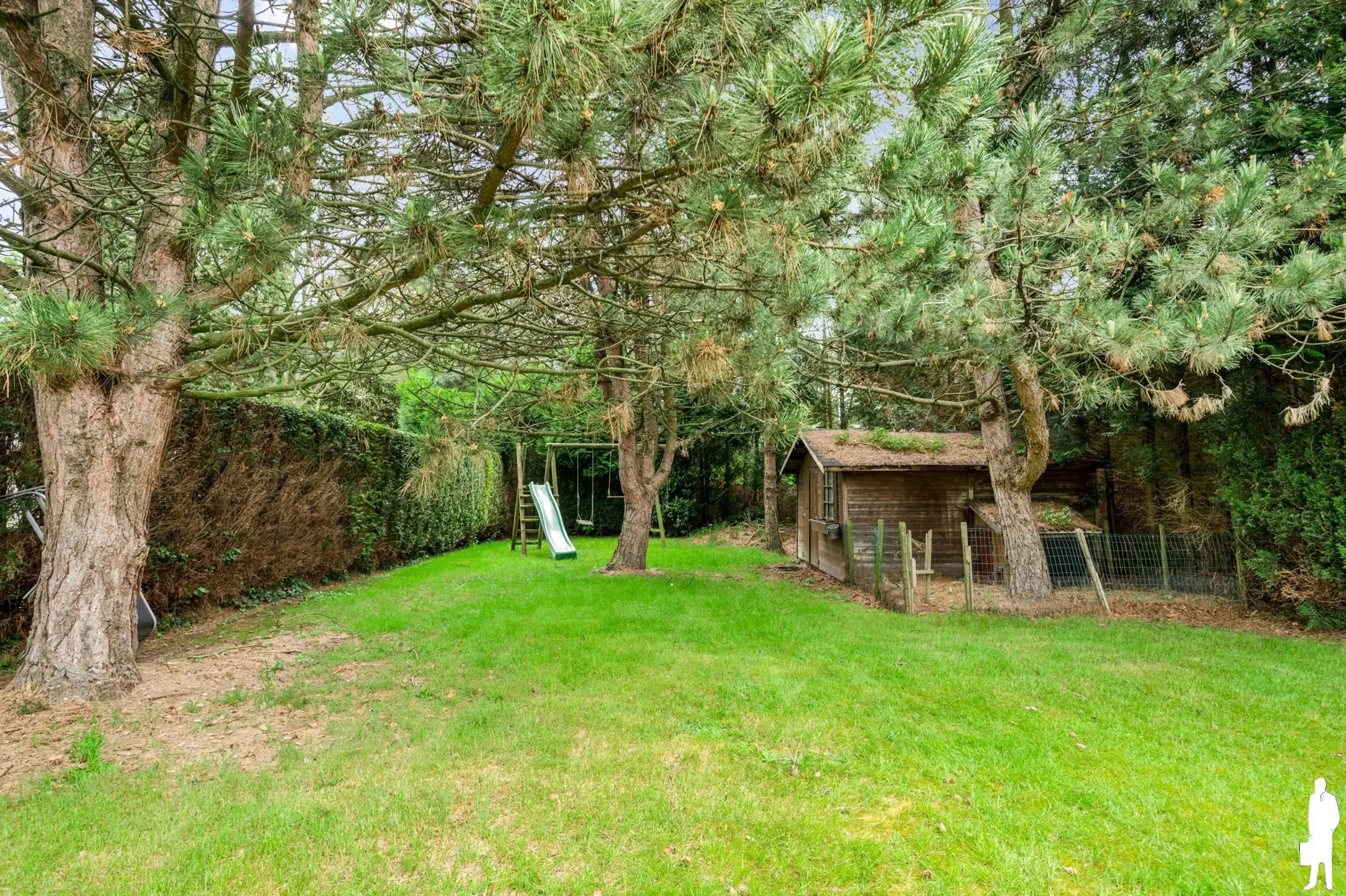 Charmante villa met 4 slpks, 2 badks en tuin met privacy foto 3