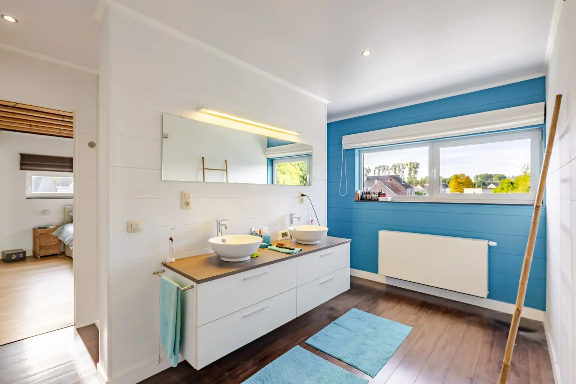 Exclusieve woning met 5 slaapkamers, tennisplein, poolhouse en ruime tuin foto 21