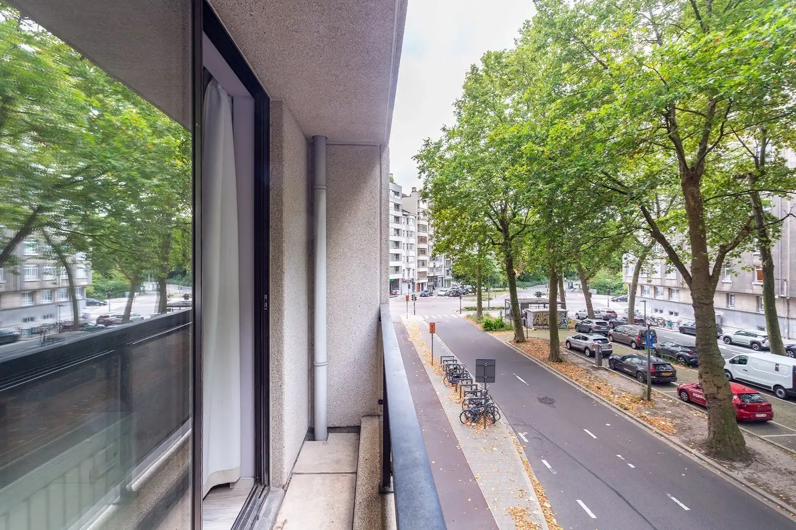 Ruim appartement tussen het Stadspark en de Theaterbuurt!  foto 16