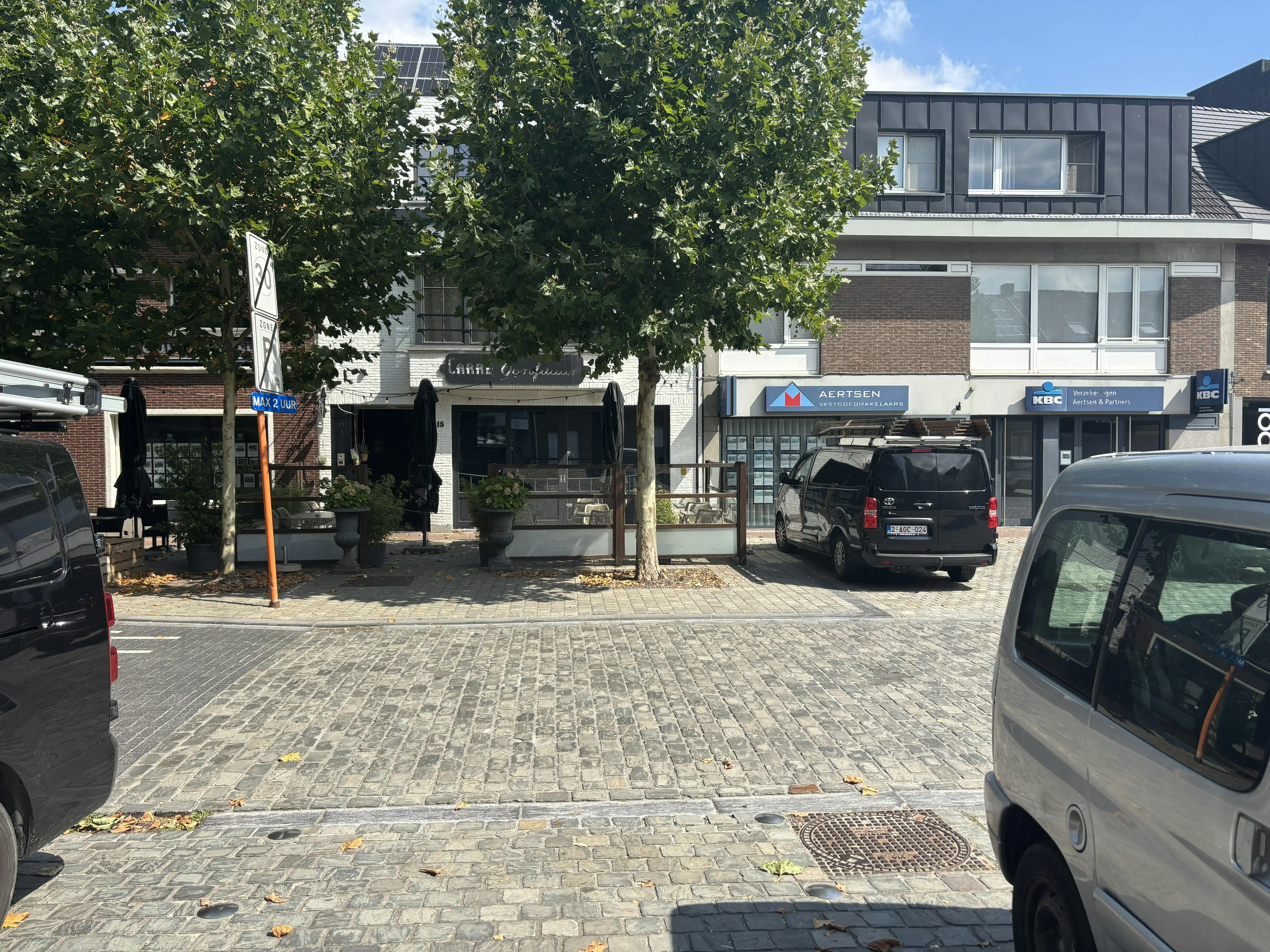 Handelspand met woonst te koop in centrum Brecht! foto 7
