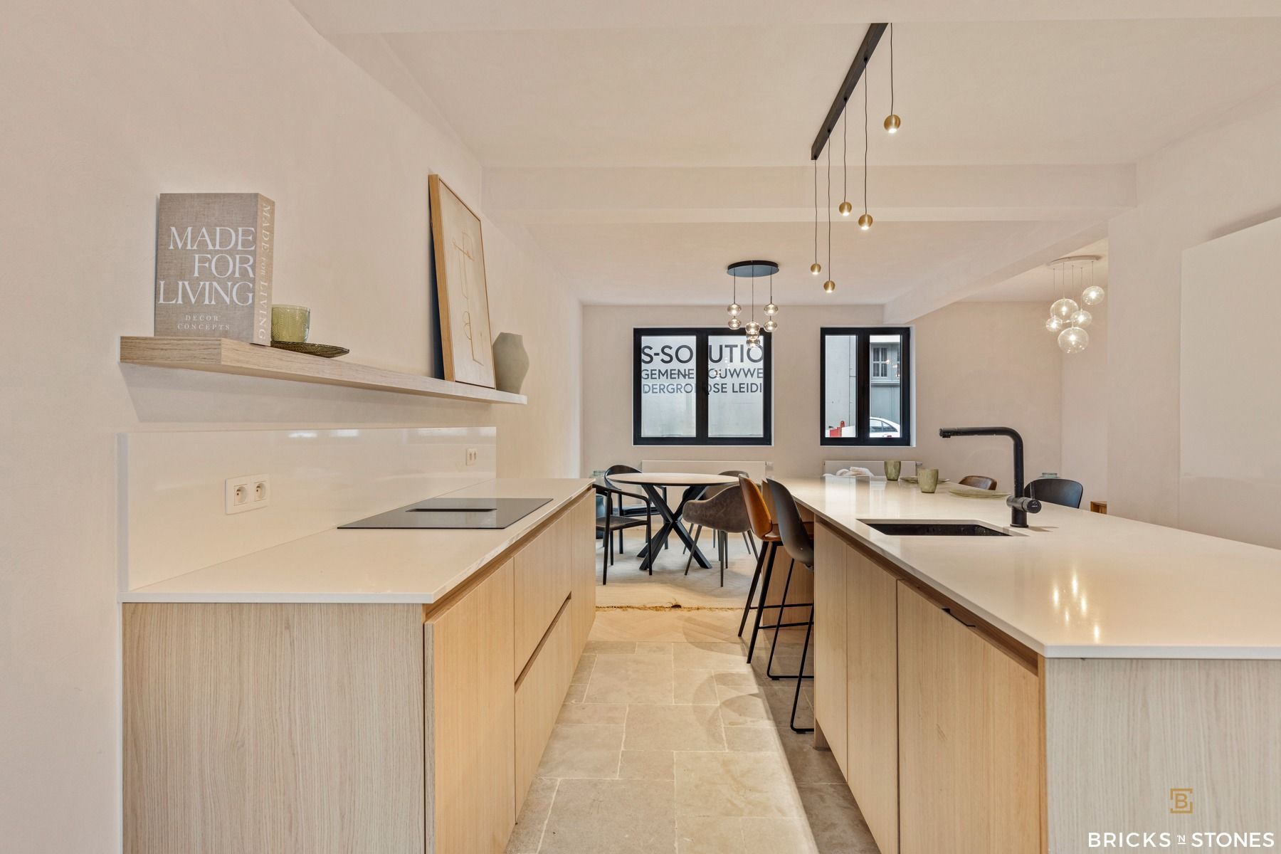 Knap gerenoveerd gelijkvloers appartement met tuin foto 5