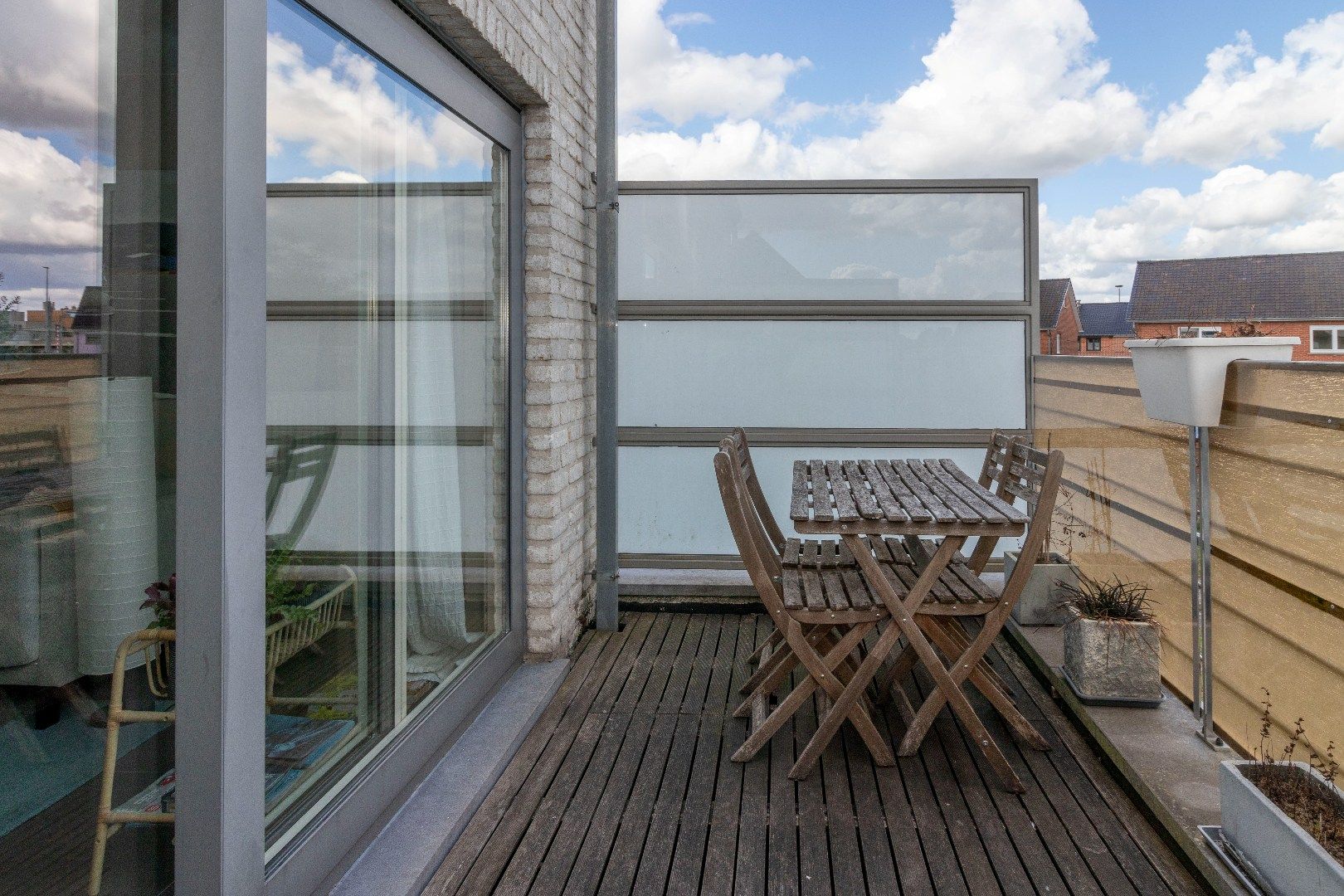 Ruime triplex (3slpks) op wandelafstand van station foto 4