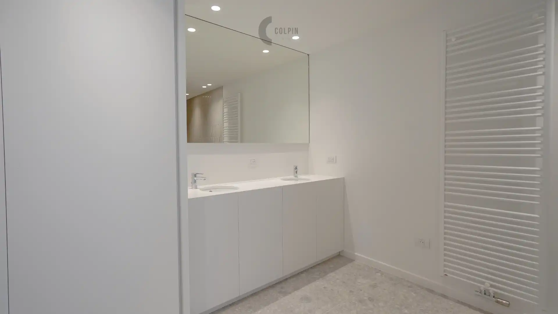 Volledig gerenoveerd appartement op een centrale ligging foto 7