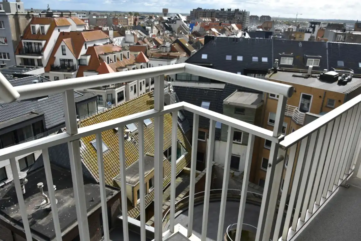 Bemeubeld 1-slpkapp met garagebox op de zeedijk – enkel 2de verblijf foto 12