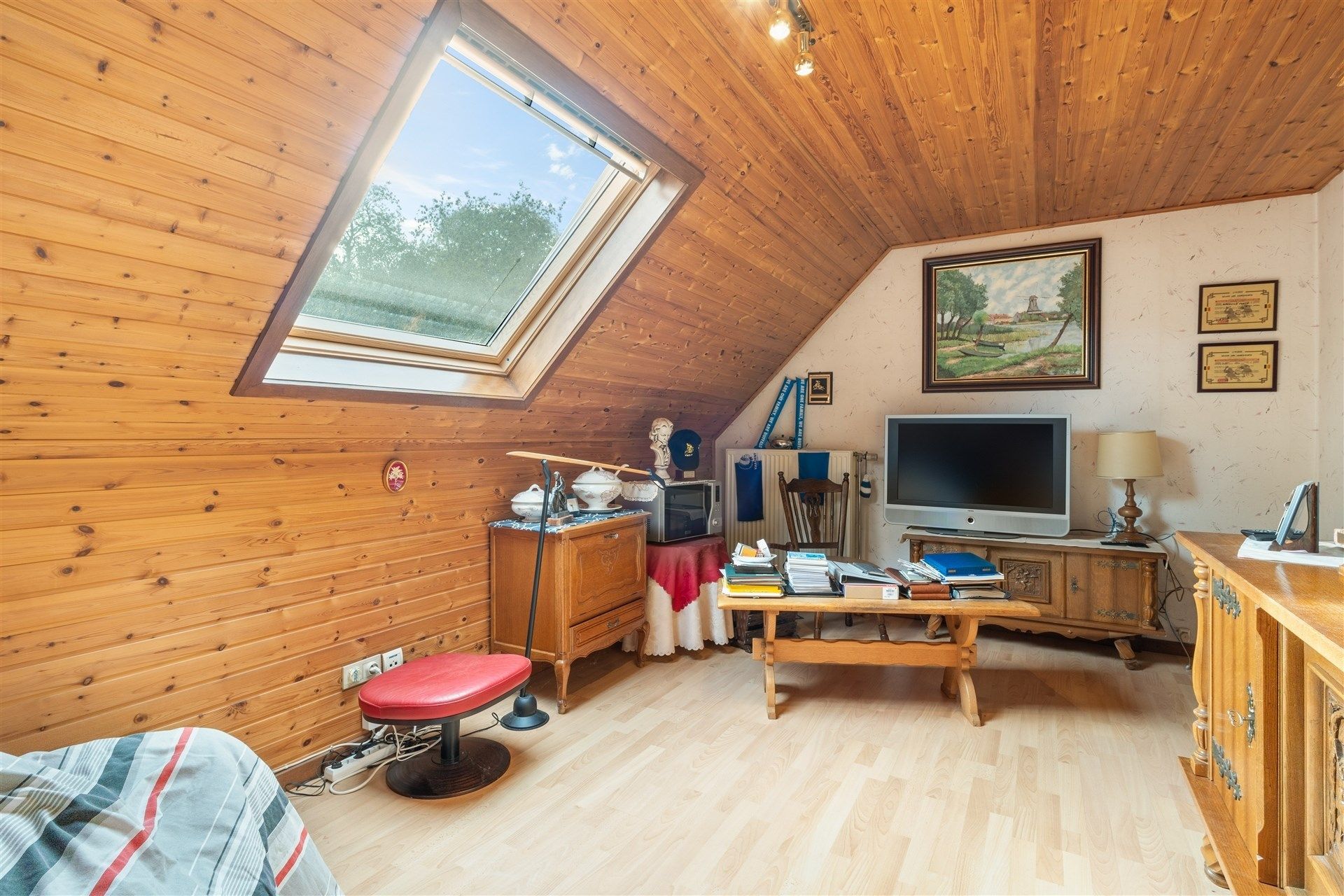 Halfopen bebouwing op zeer centrale ligging. foto 18