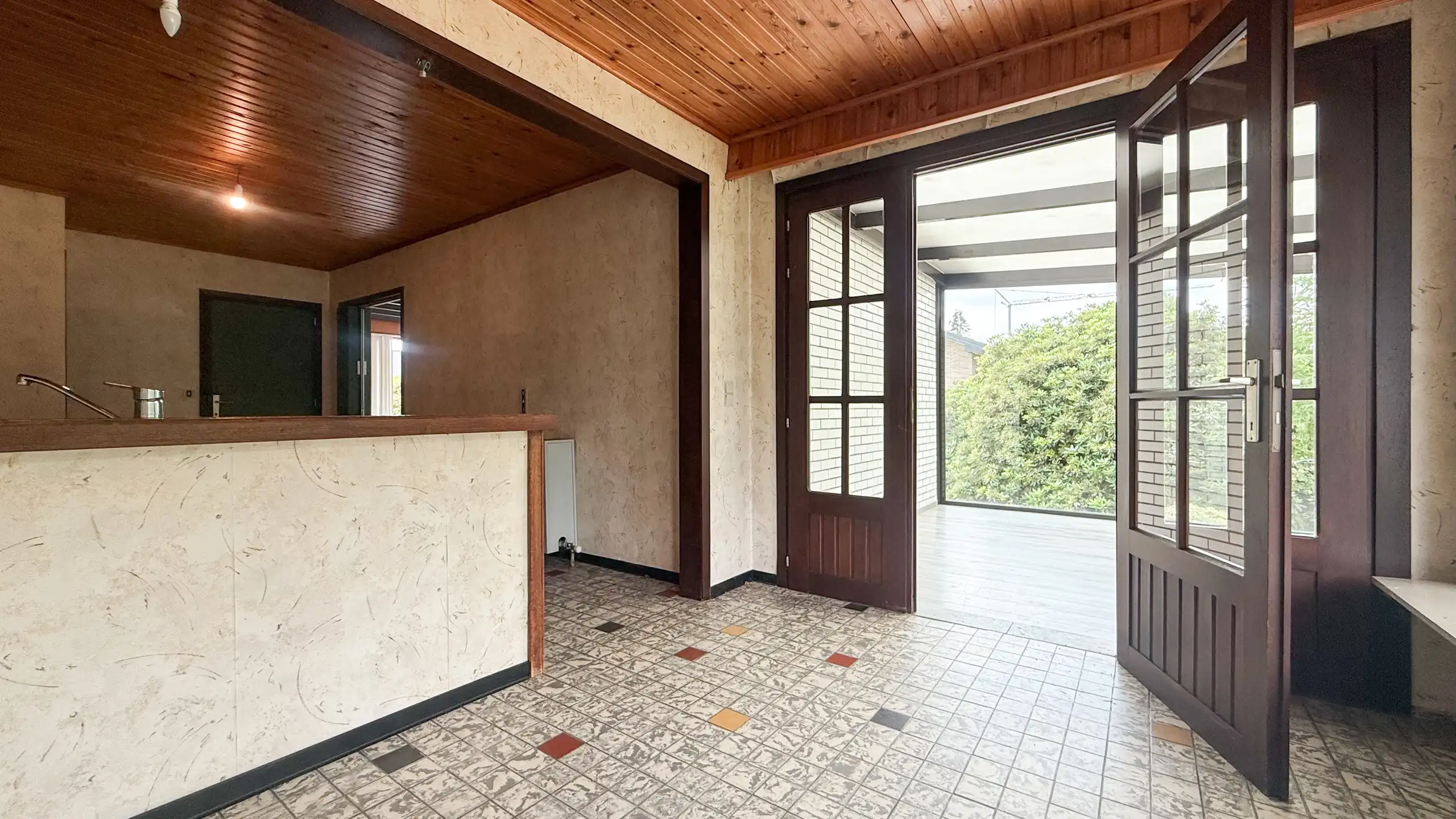 Ruime split-levelwoning met 3 slaapkamers op groot perceel! foto 10