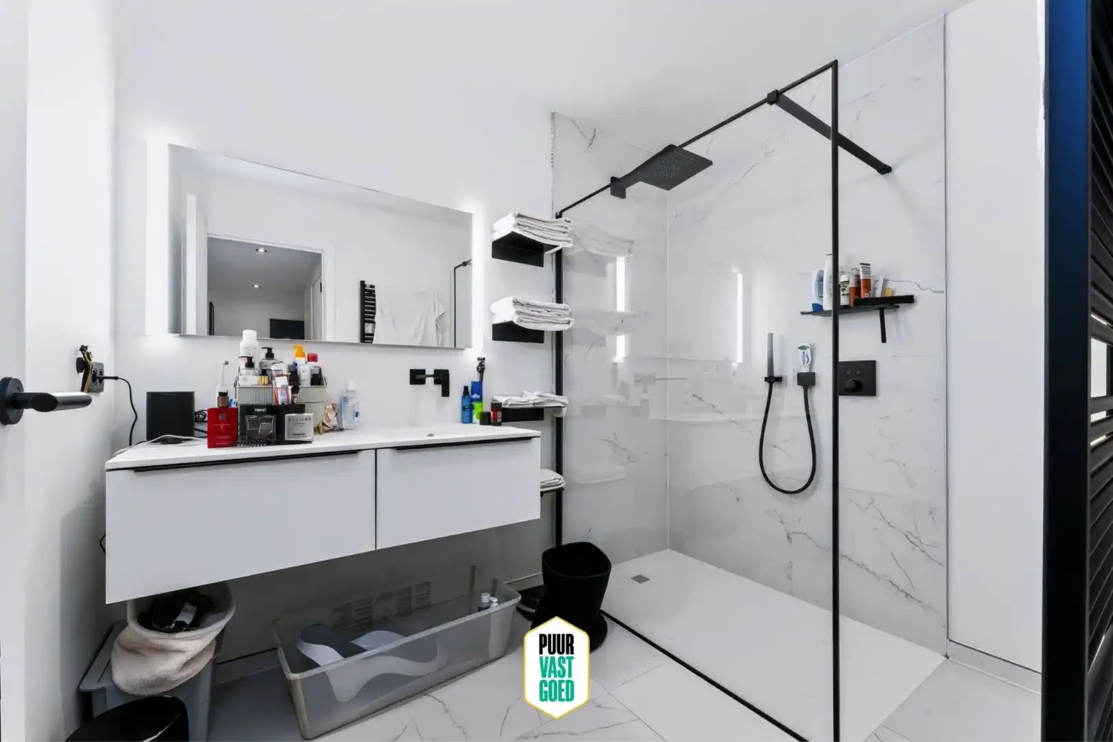 Recent, gezellig appartement met luxe en comfort foto 14