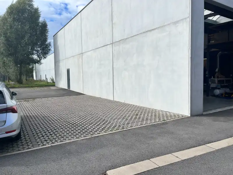 Praktische loods van 132 m² met 2 parkeerplaatsen in Rumbeke foto 10