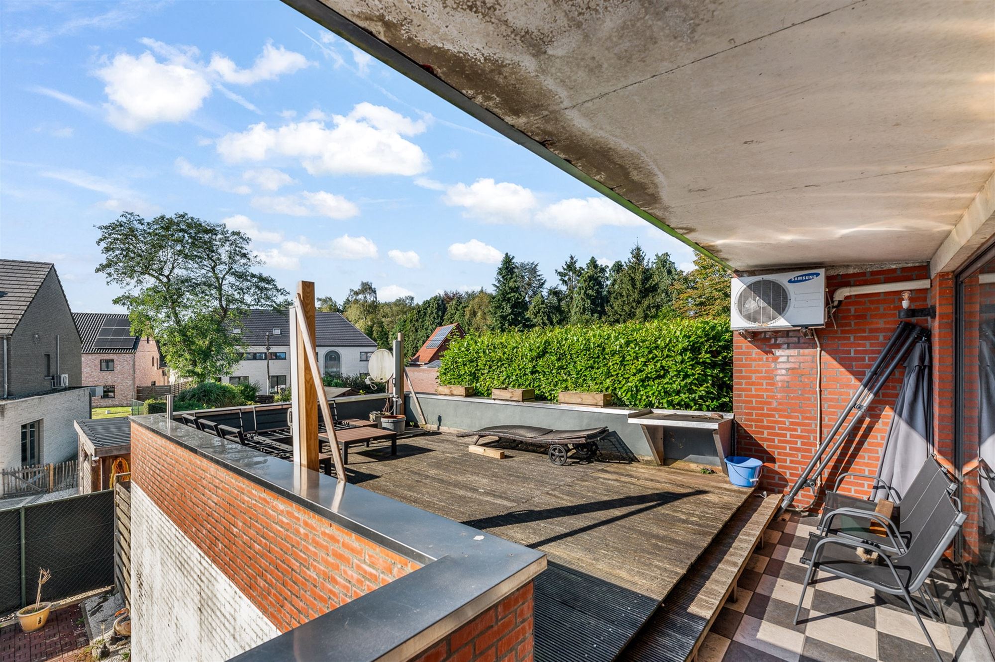 VERRASSEND RUIM (170M2) EN GOED ONDERHOUDEN APPARTEMENT MET 3 SLAAPKAMERS + ZONNIG TERRAS, IDEAAL GELEGEN IN DE NABIJHEID VAN DE DORPSKERN VAN HEPPEN foto 20