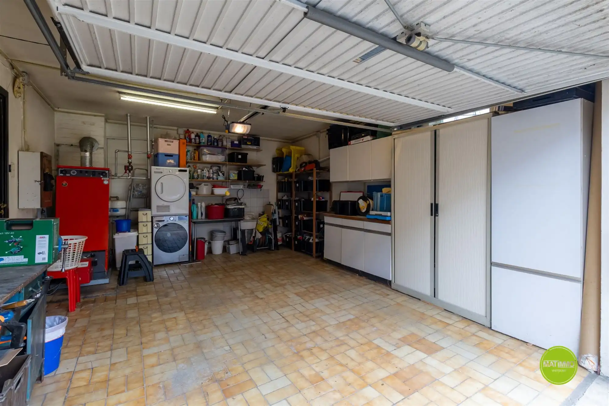 Halfopen woning met veel potentieel in het centrum van Bree foto 16