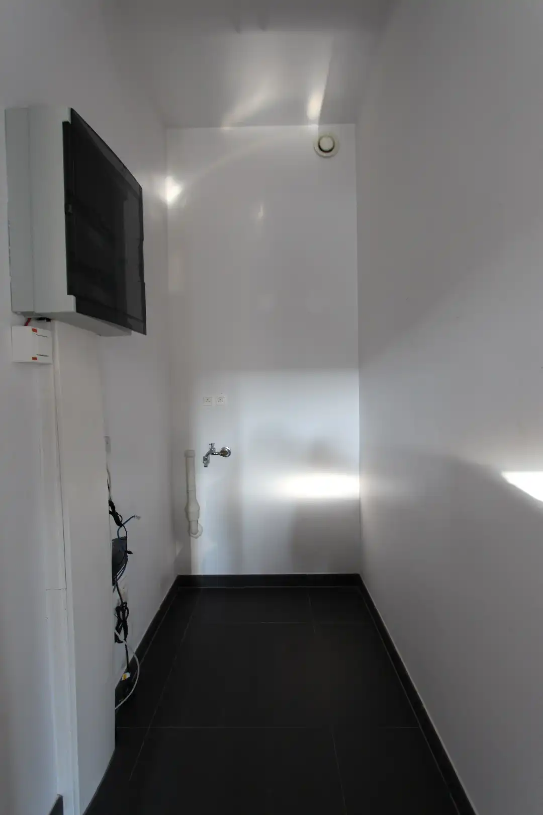 Instapklaar appartement met 2 slaapkamers te Wijnendale foto 13