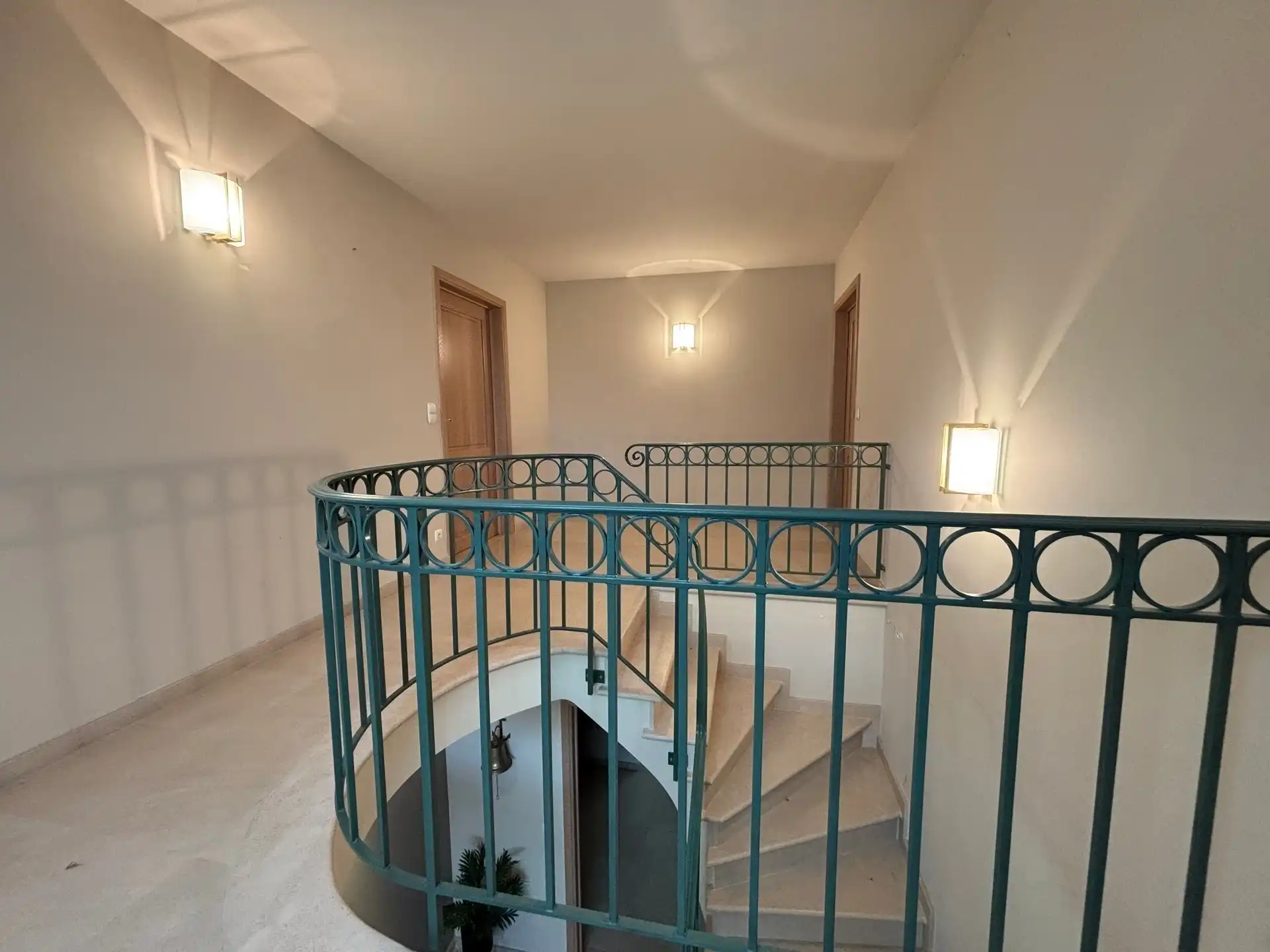 Ruime villa in een rustige omgeving met een grote tuin  foto 32