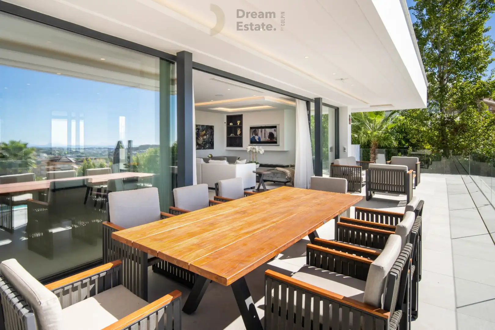 Moderne villa te Nueva Andalucia met open zicht. foto 16