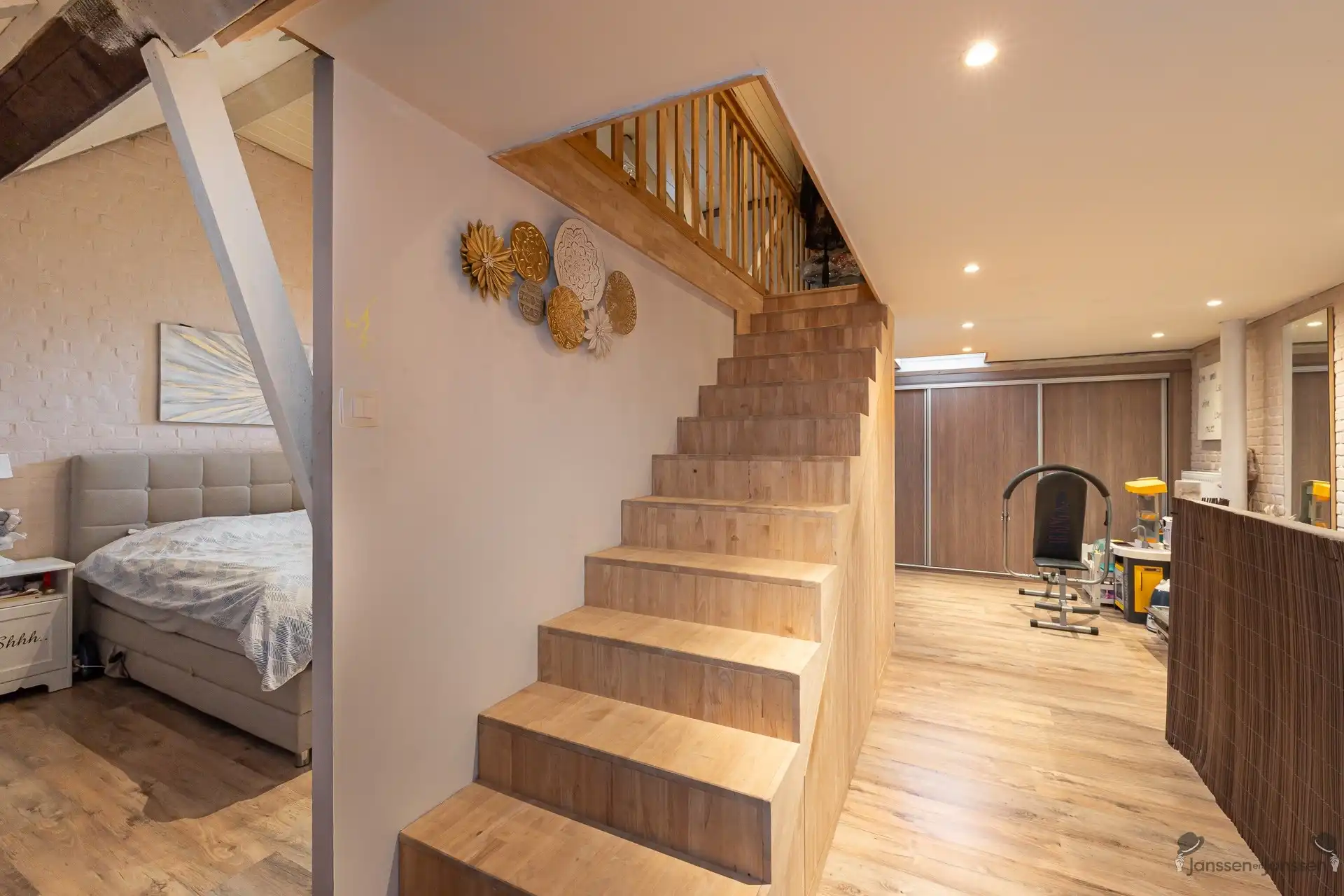 Woning met 3 (mog.4) slk, garage en ruime tuin in Brasschaat foto 10