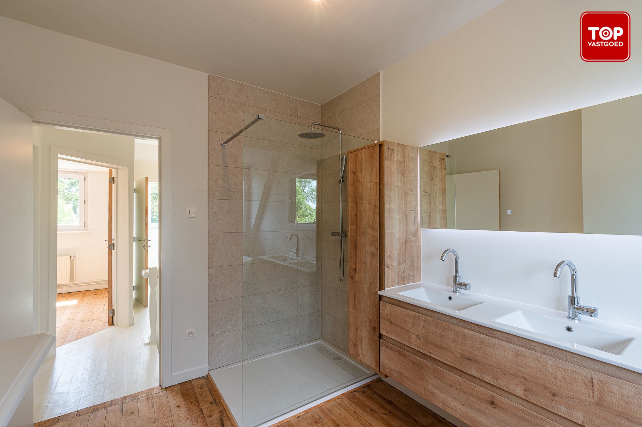 Vernieuwde woning met 4 slaapkamers en gunstige EPC score foto 11