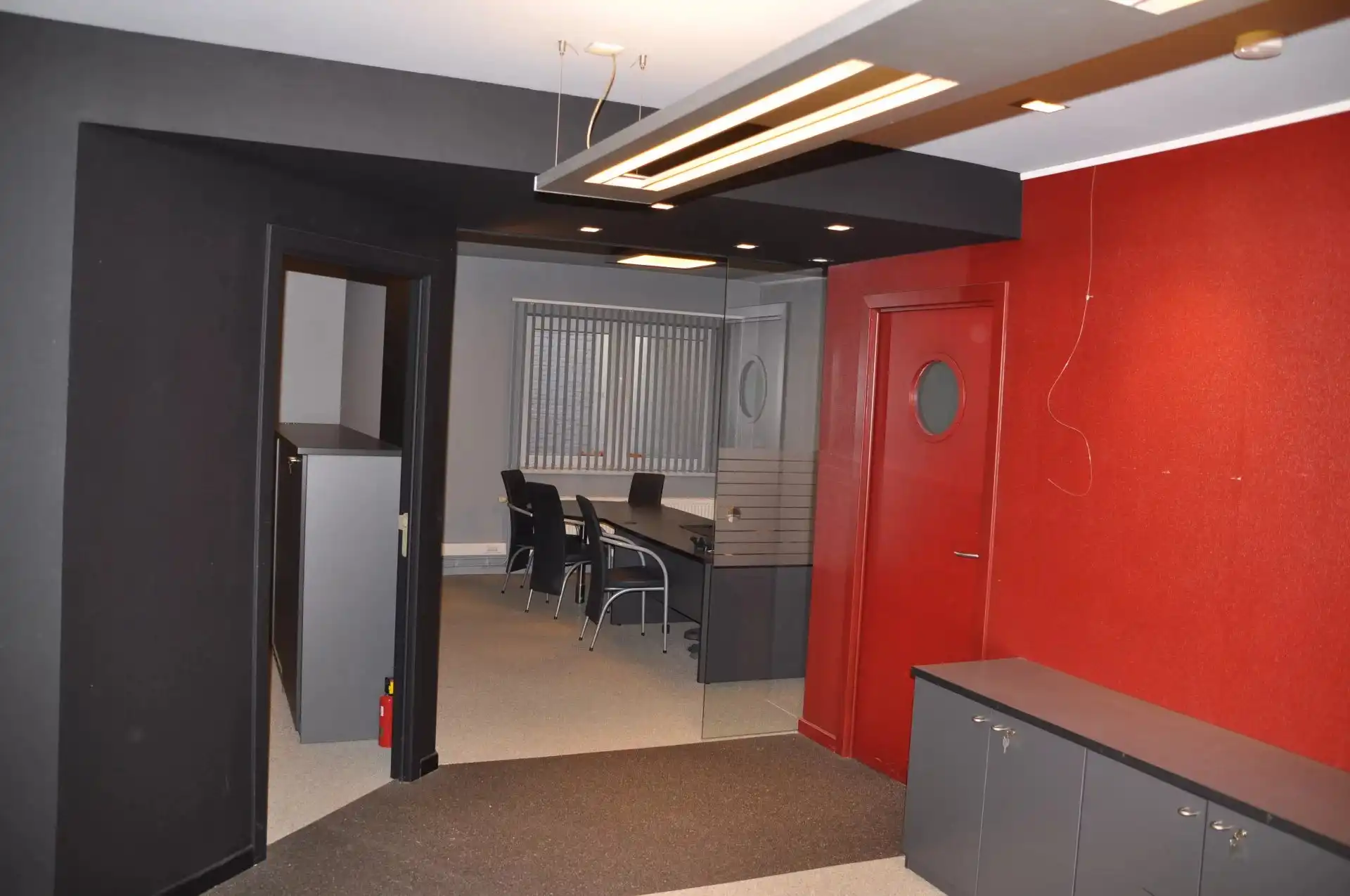 UNIEK HANDELSPAND VAN 110M² MET DUPLEXAPPARTEMENT MET 3 SLPK IN LANAKEN CENTRUM foto 10