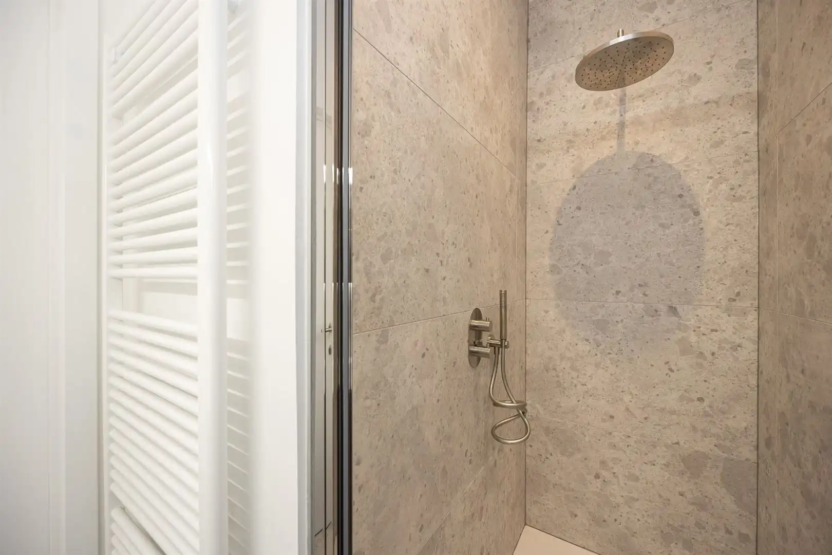 Gelijkvloers met charme, klasse en een vleugje grandeur foto 17