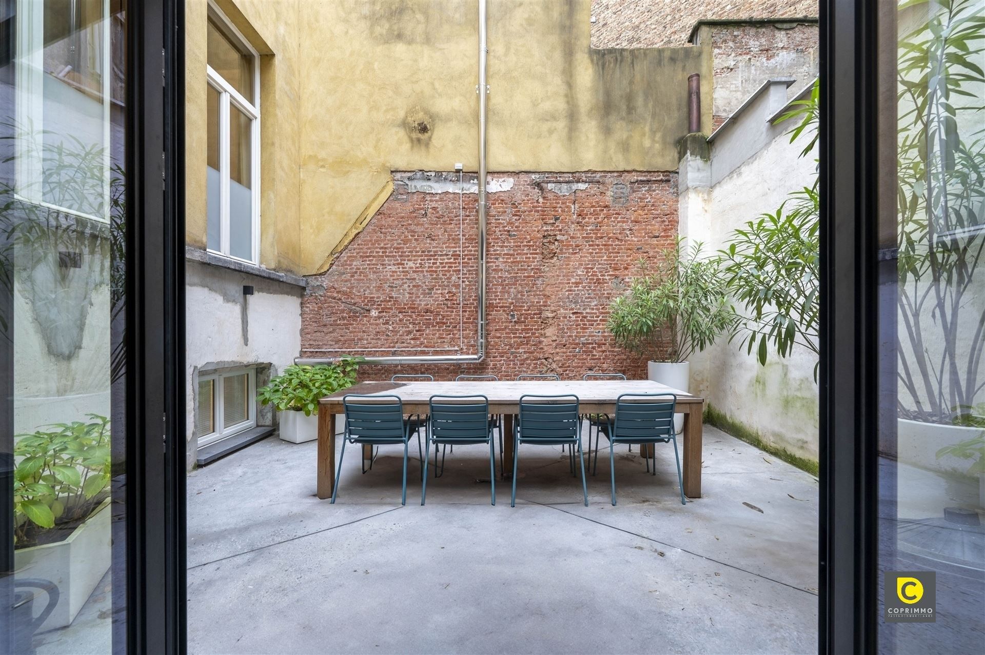 Unieke meesterwoning met garage foto 4