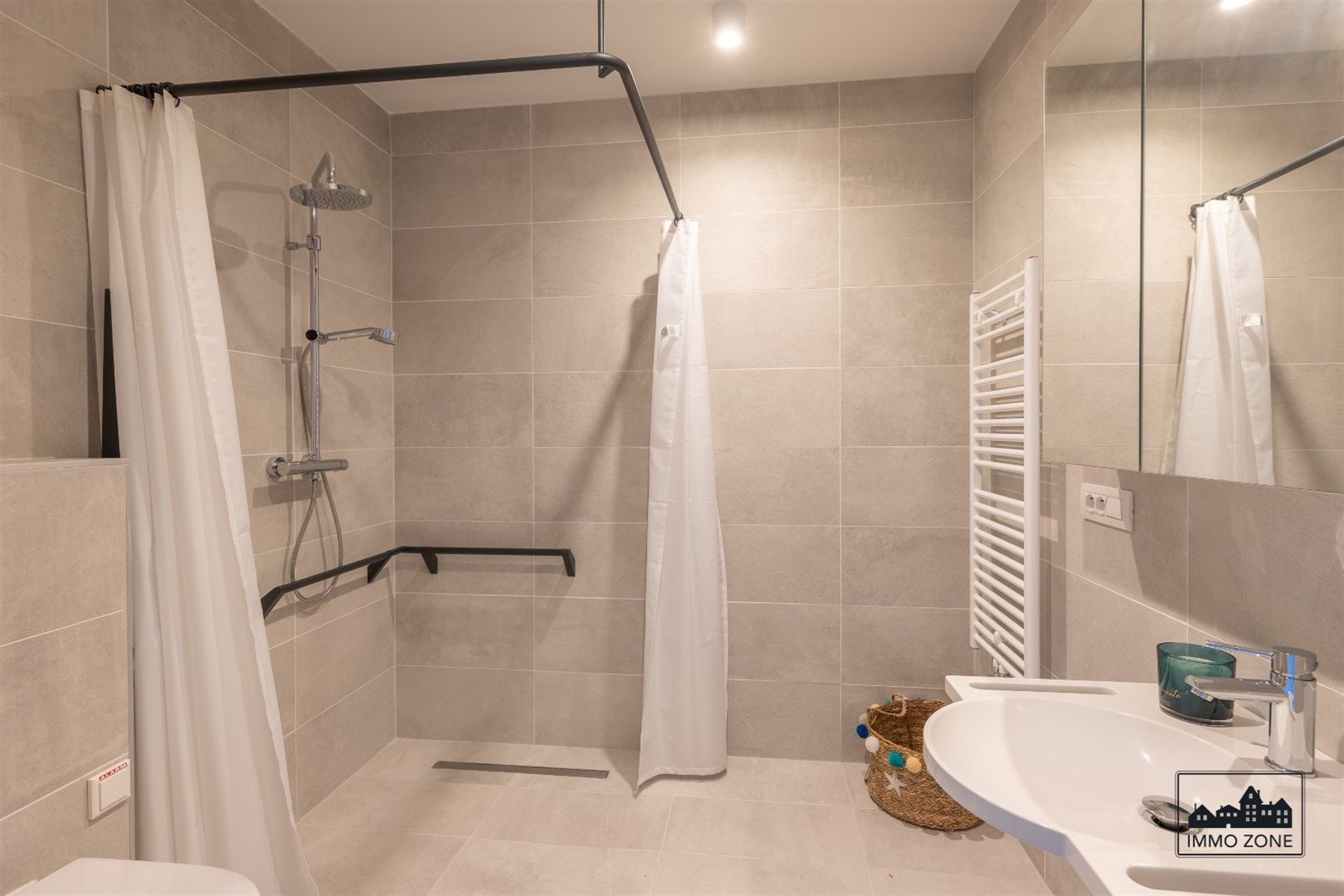 Luxueuze serviceflat op de tweede verdieping foto 14