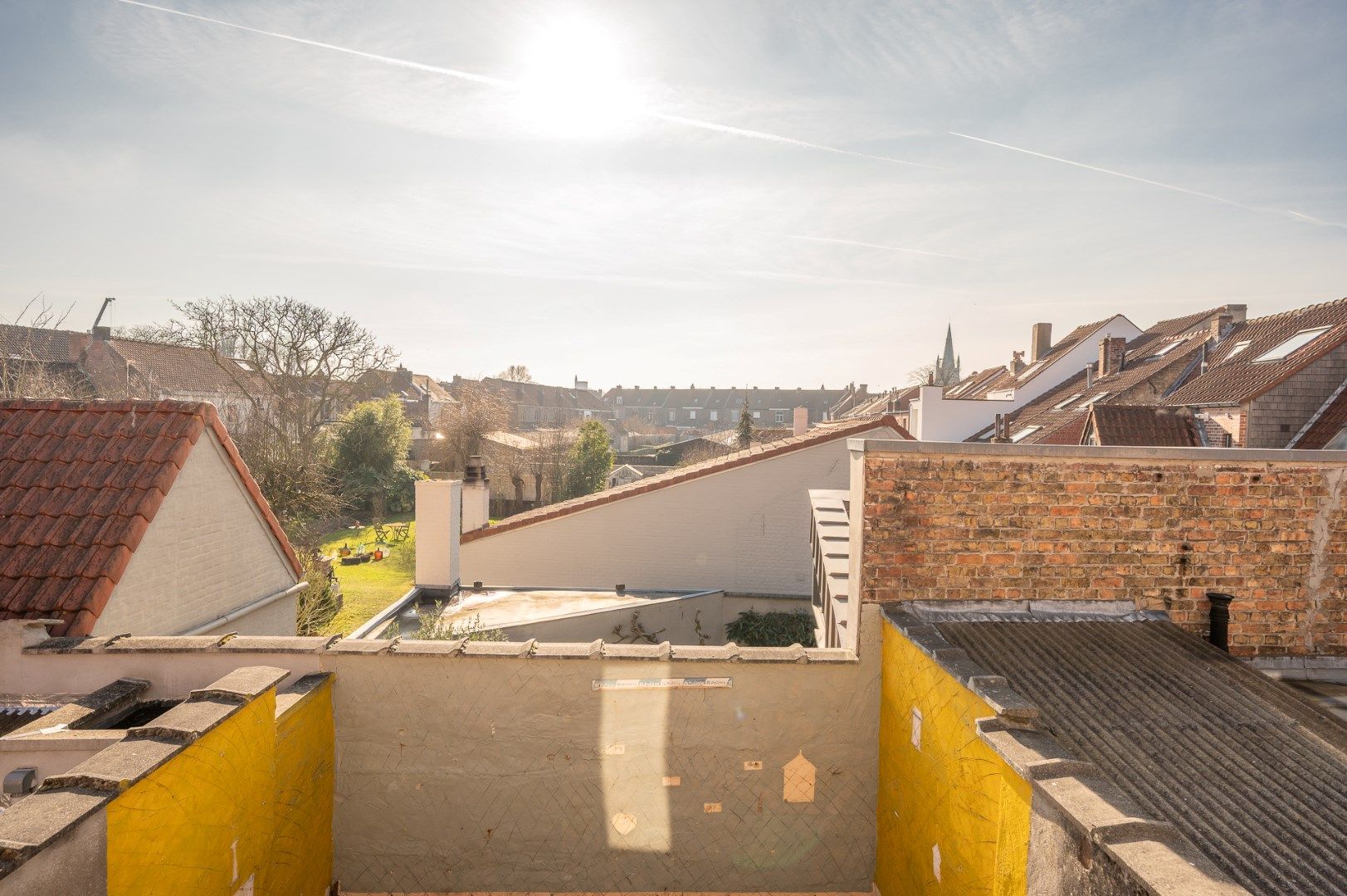 Charmante woning met terras in Brugge centrum foto 11