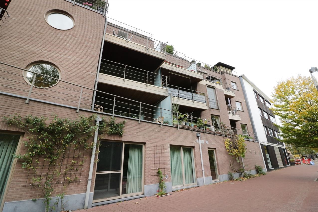 Appartement met 2 slpk., autostaanplaats en terras in centrum Aarschot foto 44