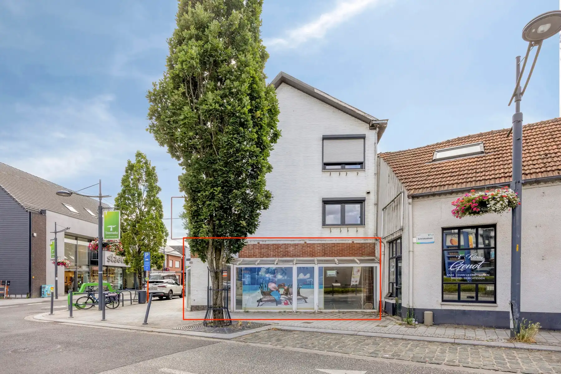 Centraal gelegen handelspand vol potentieel foto 2