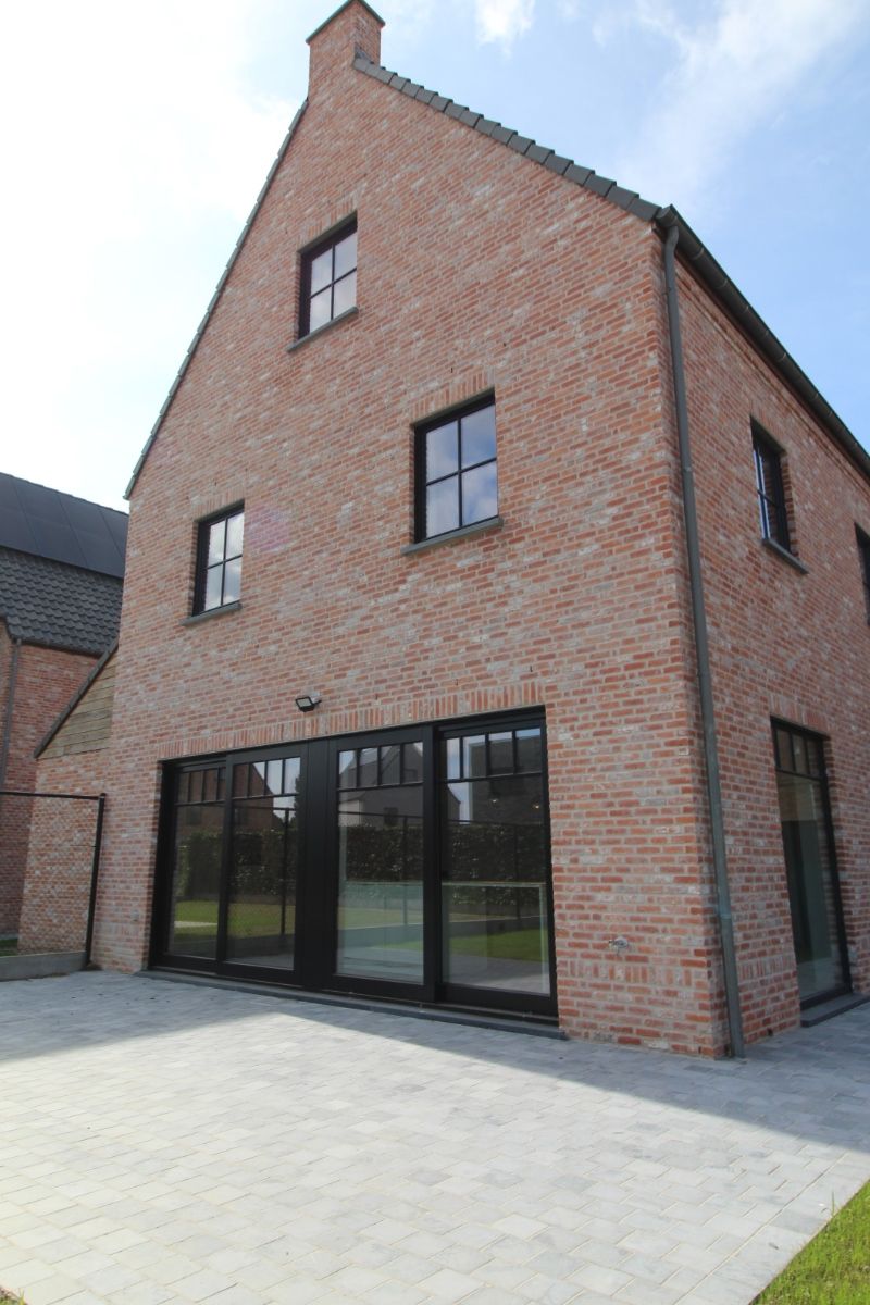 Woning met uniek landelijk karakter te Izegem foto 16
