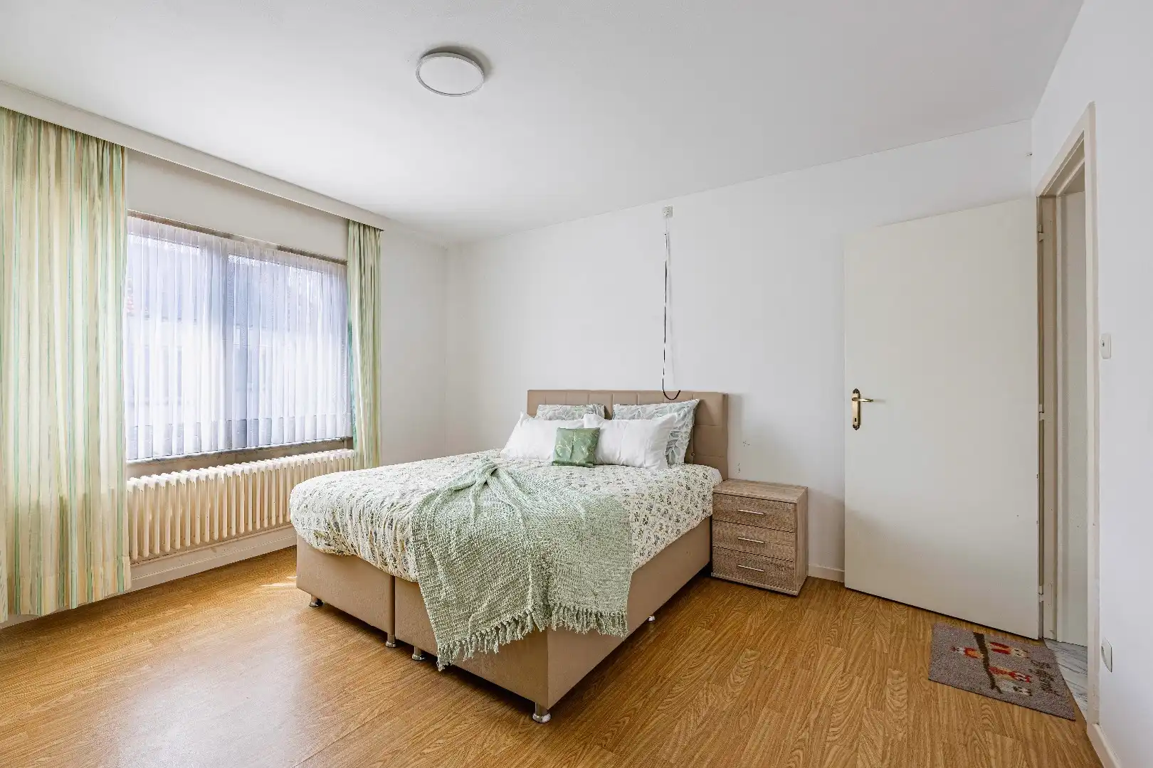 Instapklare, lichtrijke bel-etage woning met ruime garage en terras op centrale ligging foto 13