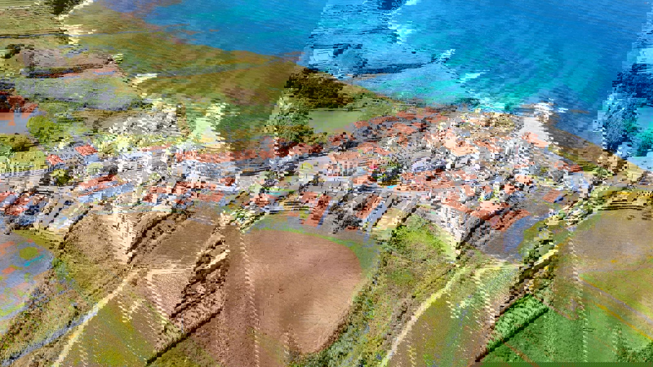 Goed onderhouden, instapklare woning te Peniche. foto {{pictureIndex}}