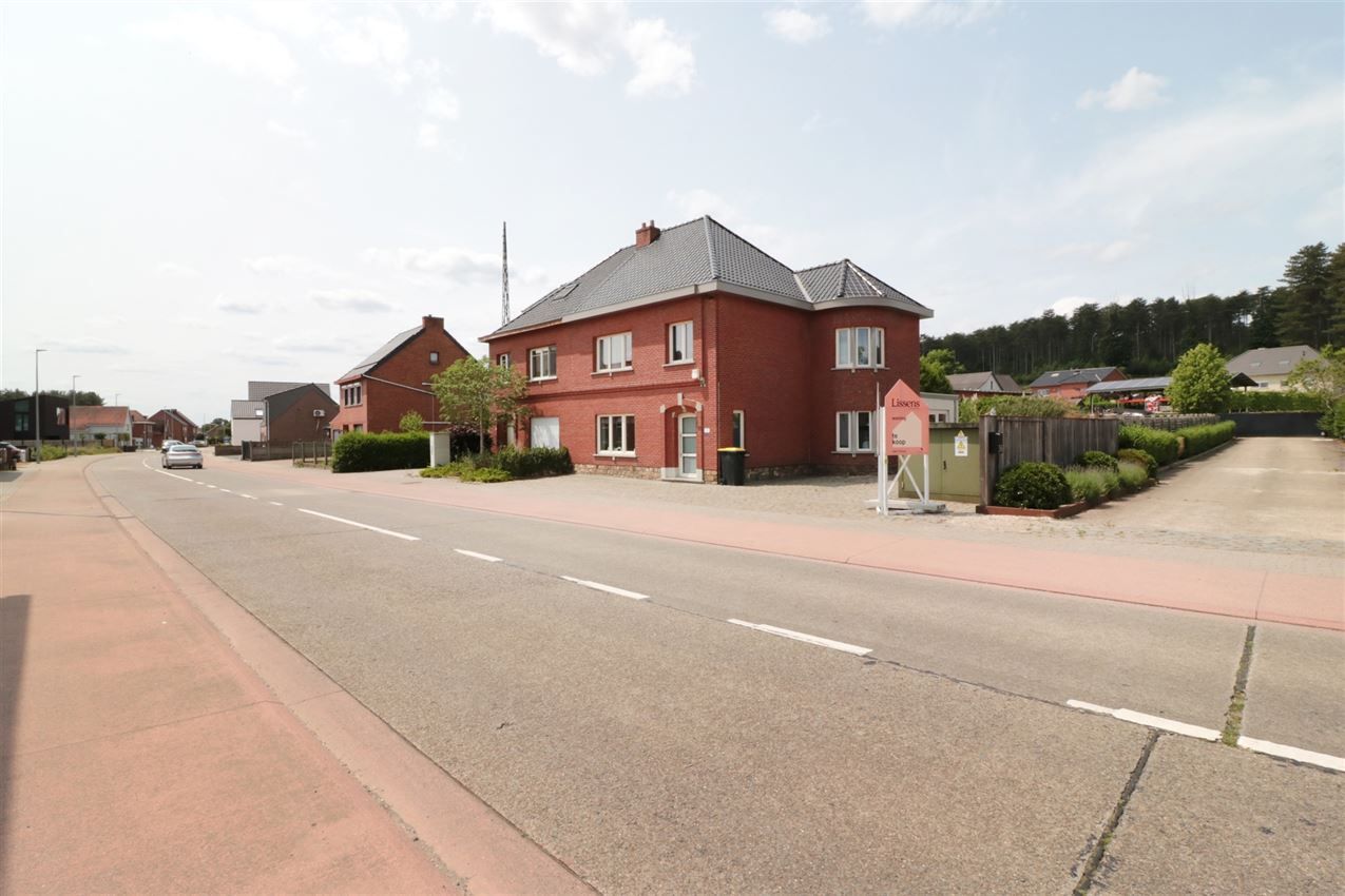 Ruime gezinswoning op 5a68, met 4 slaapkamers foto 37