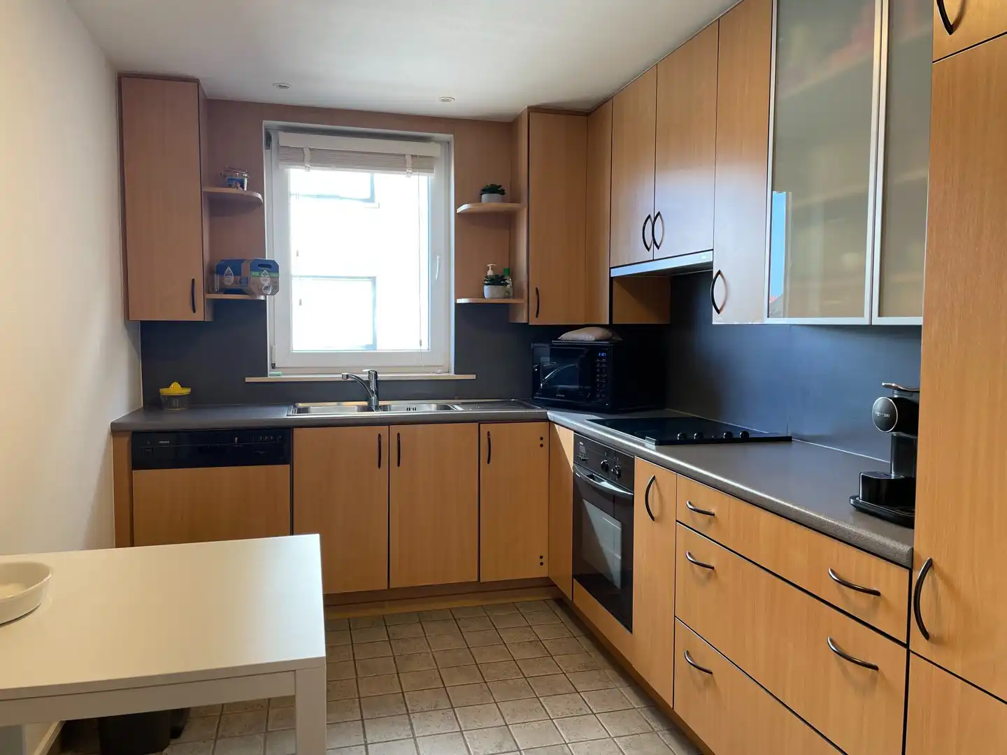 Verzorgd hoekappartement met 2 slaapkamers foto 9