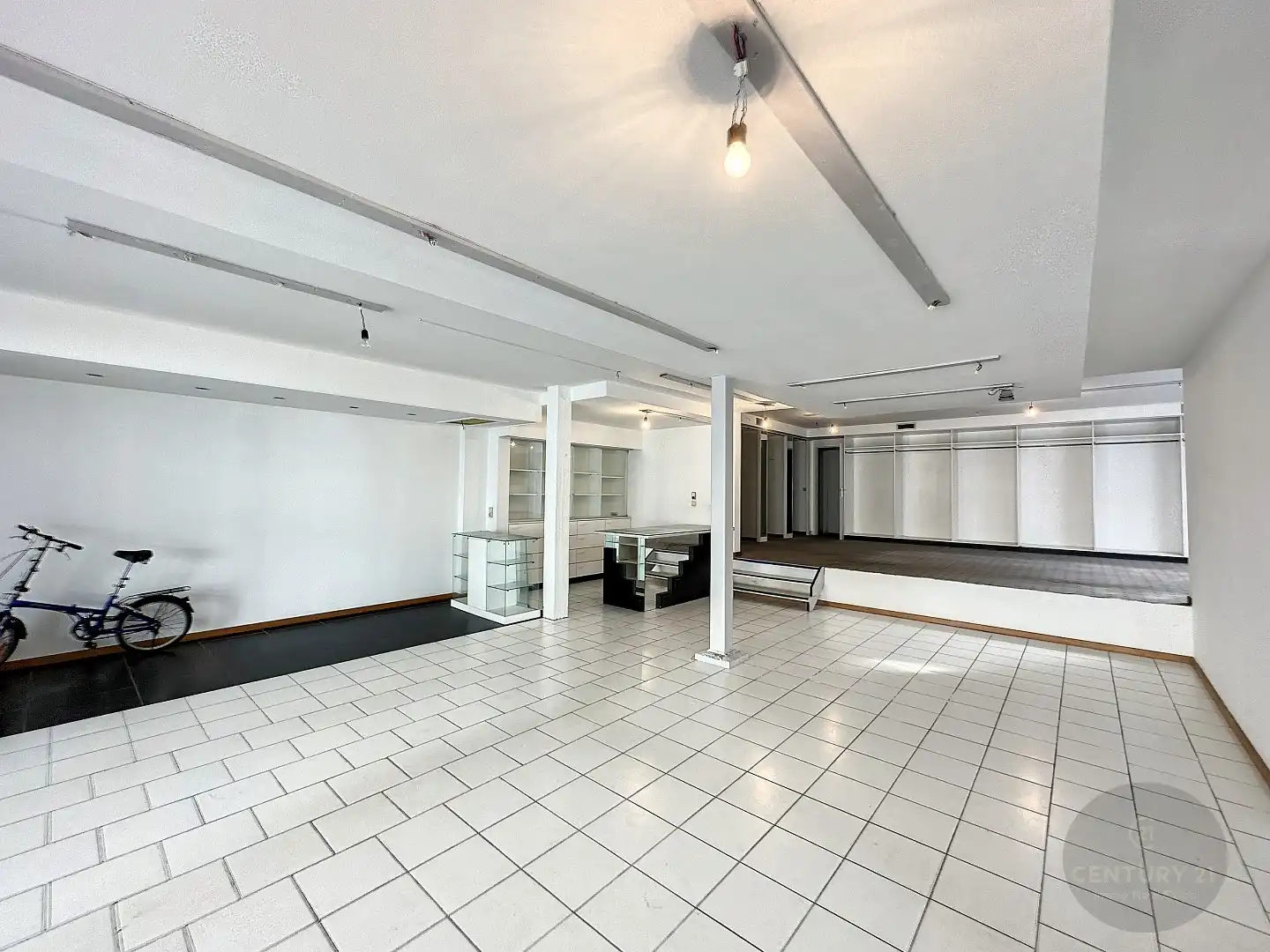 OPBRENGSTEIGENDOM / PROJECT/ HANDELSPAND MET WOONST foto 7