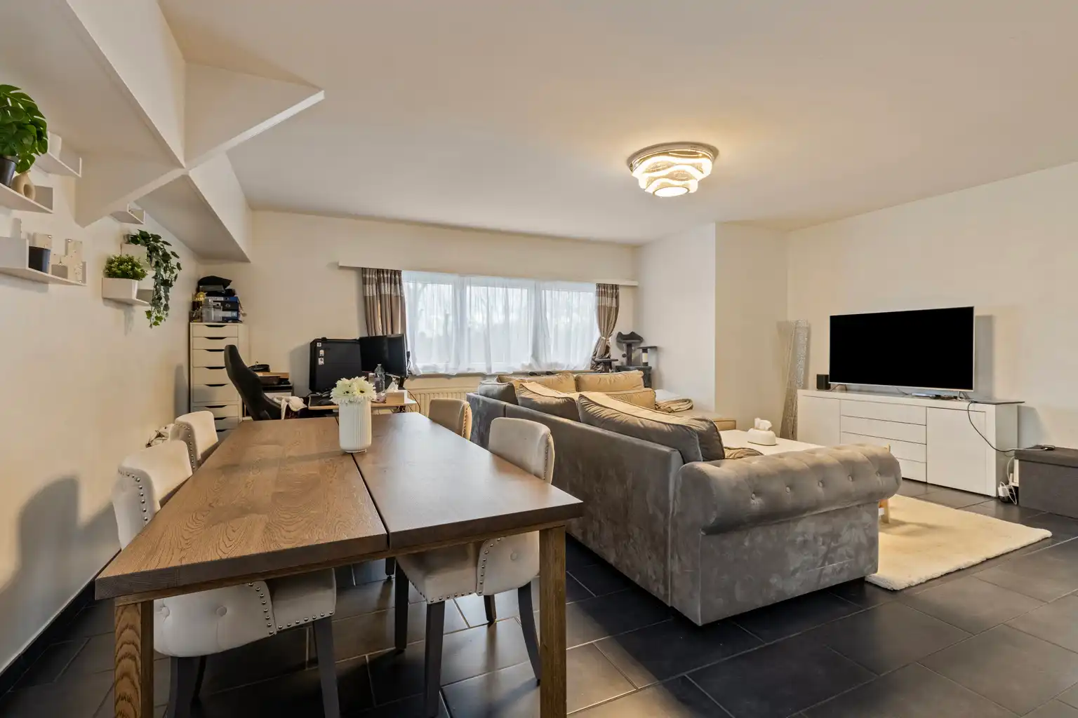 Instapklare penthouse  2 slaapkamers op 3de verdieping foto 2