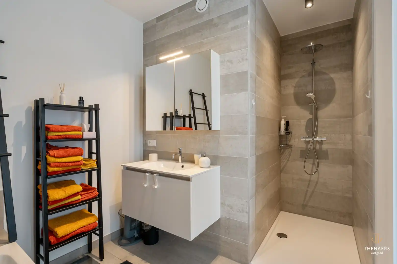 Exclusief penthouse met 2 ruime terrassen en privatieve lifttoegang. foto 15