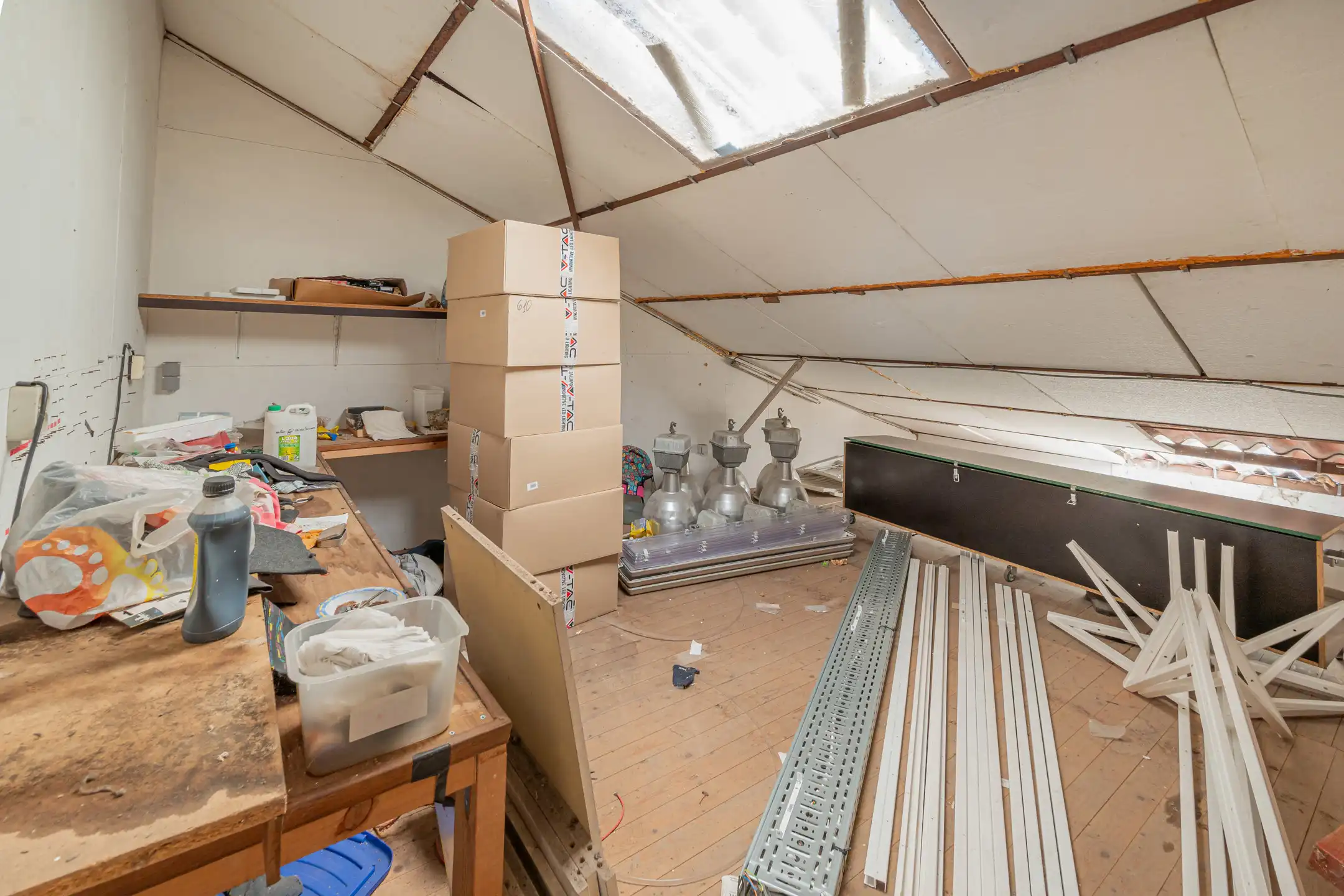 Te renoveren woning met magazijn op ruim perceel (833 m²) foto 30