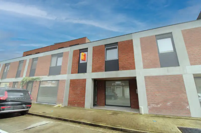 Instapklare woning in centrum Roeselare foto 16