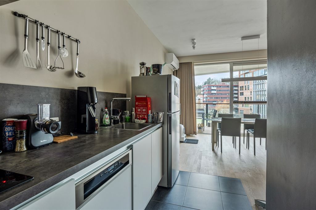 Prachtig nieuwbouwappartement met zicht over het Sluispark foto 12
