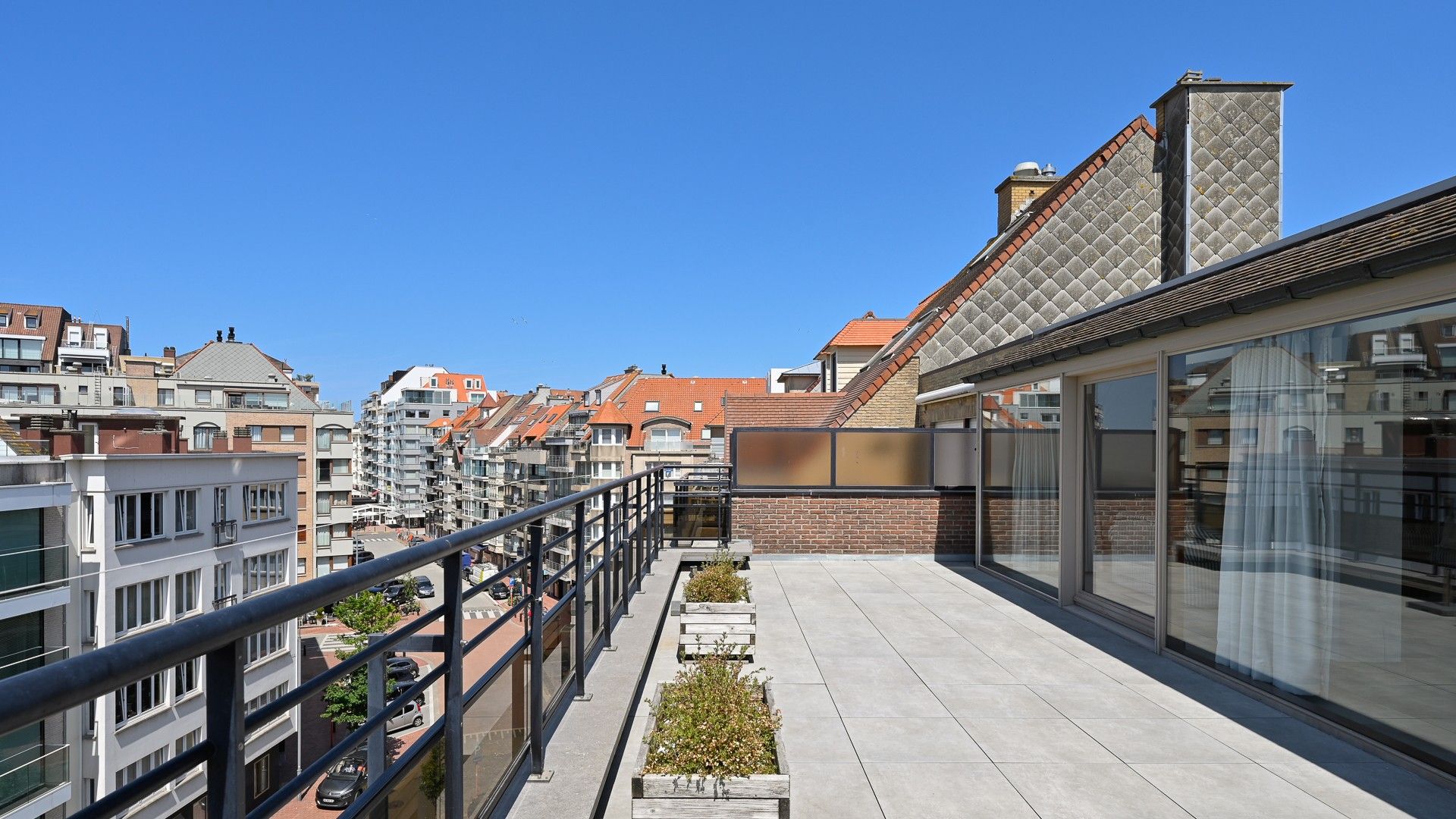 Sublieme penthouse met 12 meter gevelbreedte en riante terrassen foto 2