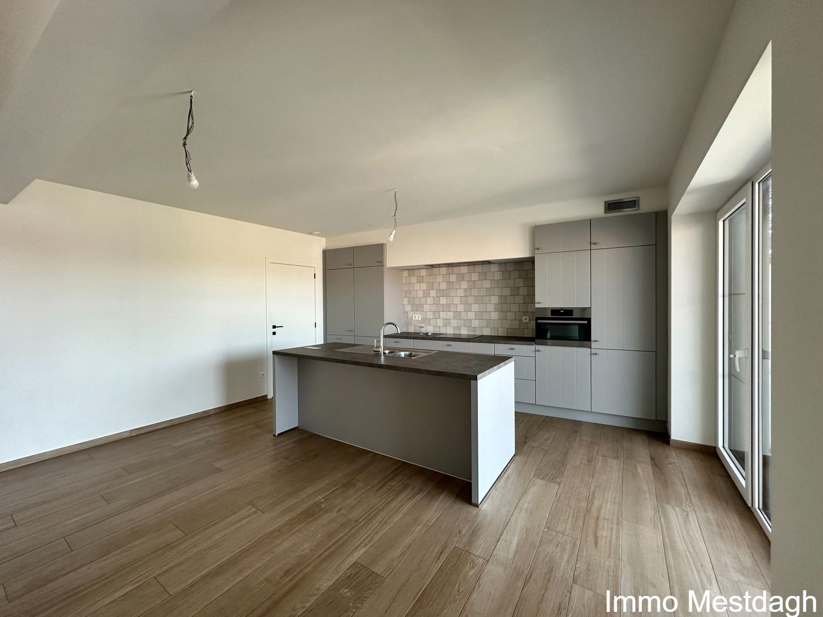 Nieuw appartement binnen de ring Diest met terras foto 9