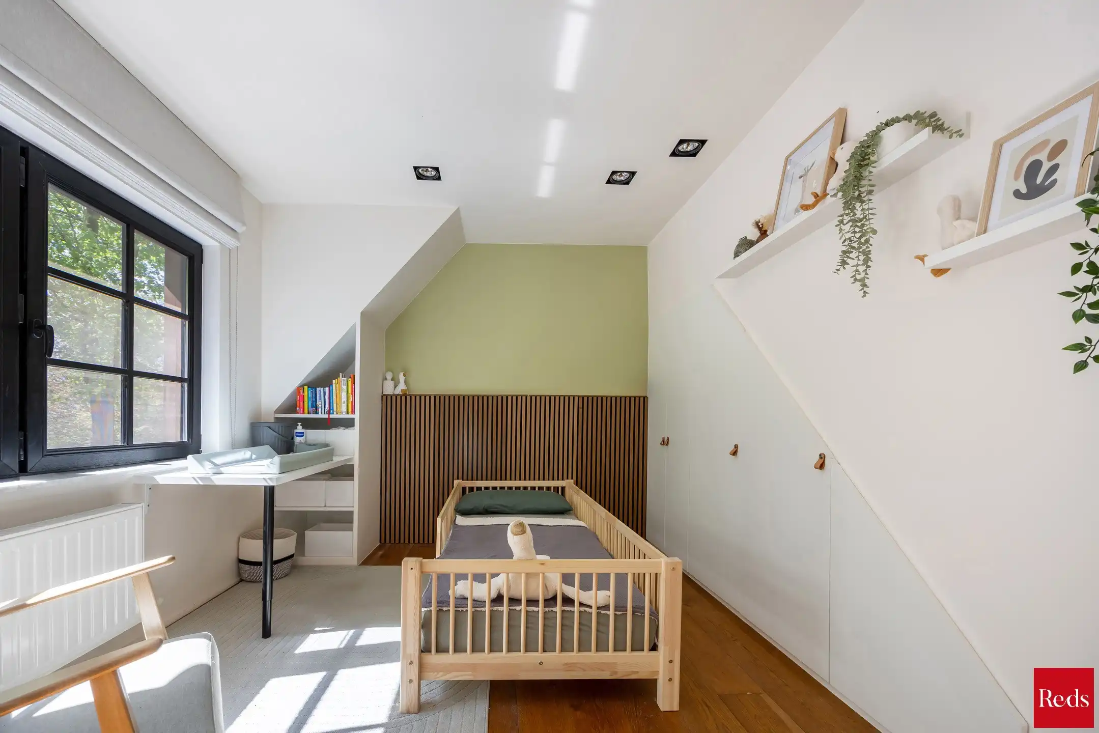 Stijlvolle woning op groene toplocatie nabij het centrum foto 34