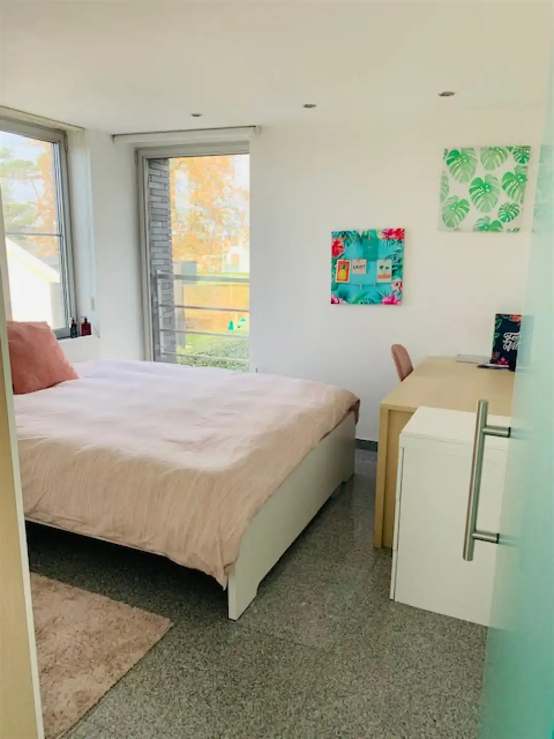 Moderne halfopen woning met 3 slaapkamers foto 20