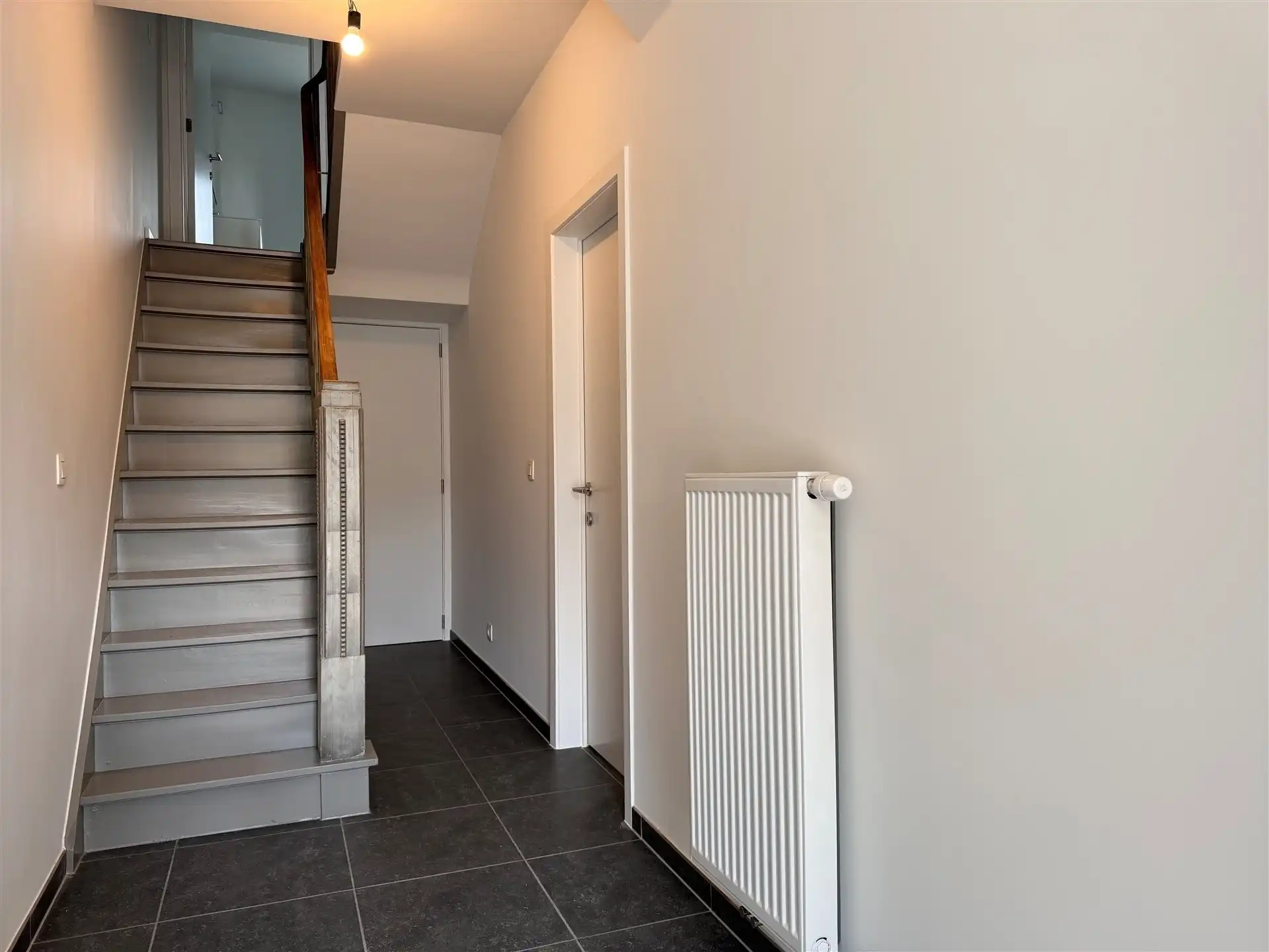 Gunstig gelegen woning met 4 slaapkamers en tuin. foto 2