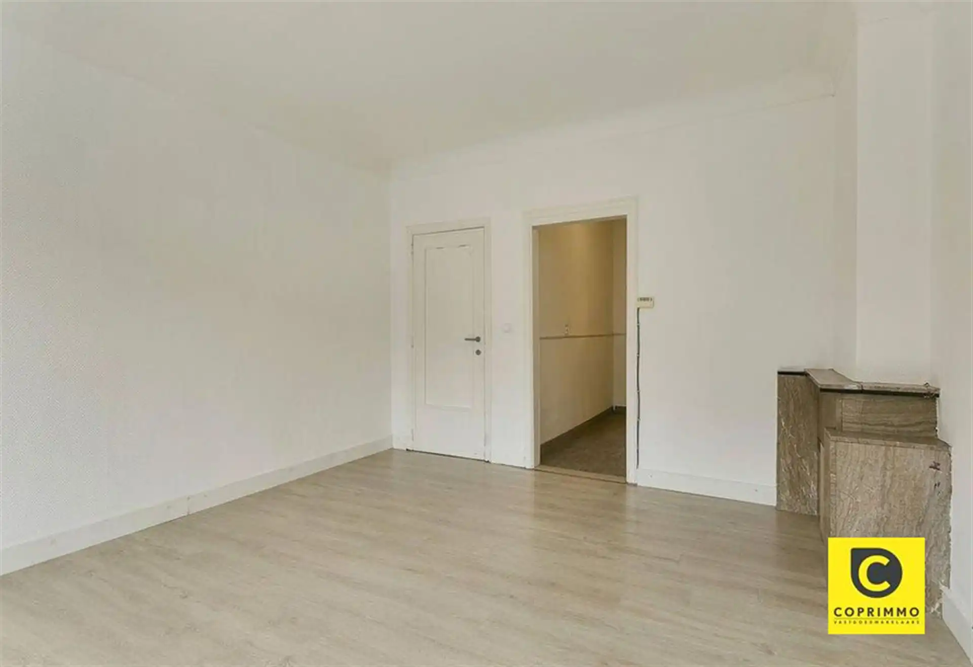 Gelijkvloers appartement met 2 volwaardige slaapkamers foto 3