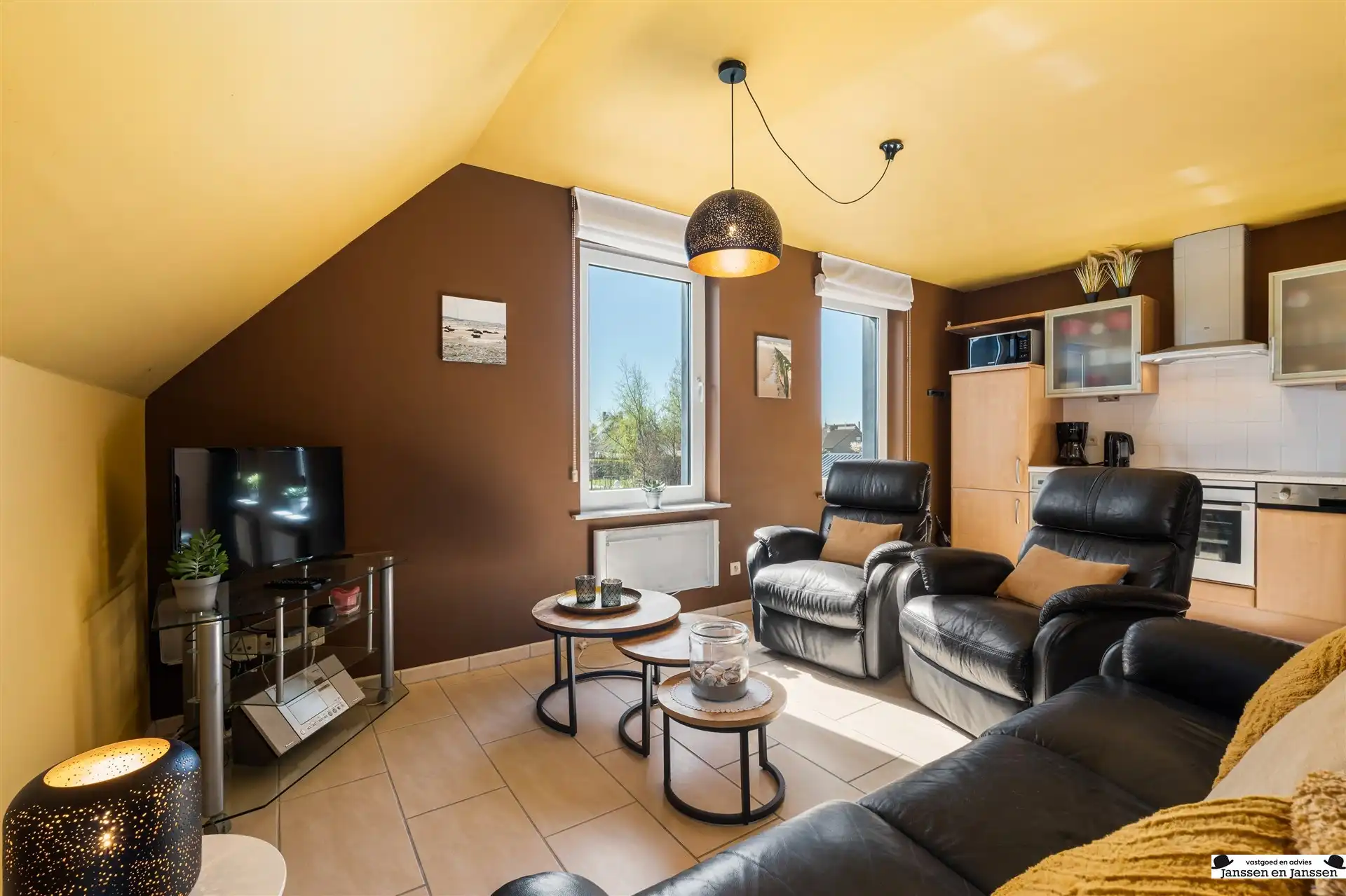 Duplex appartement met ondergrondse parking nabij het strand foto 5