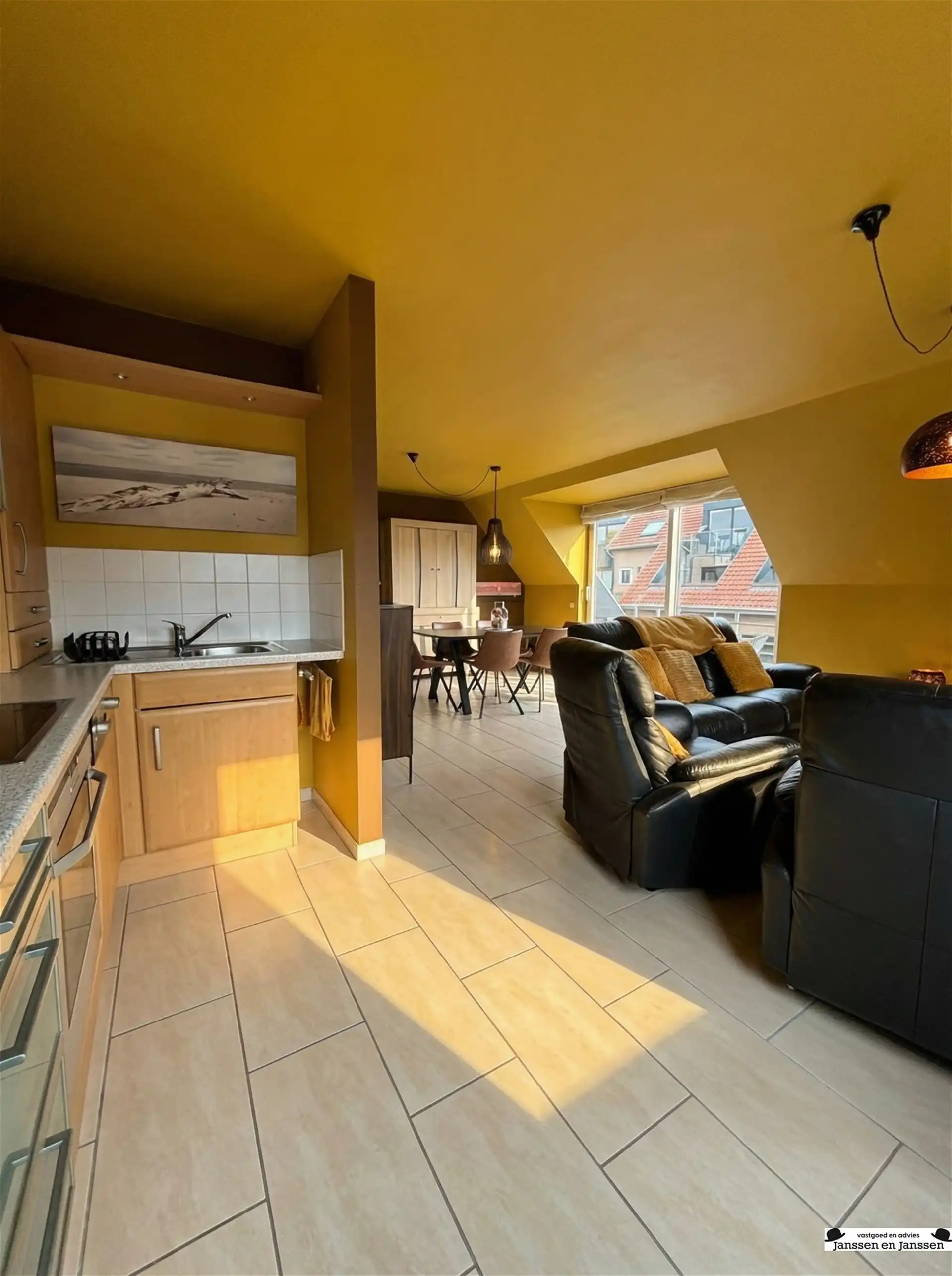 Duplex appartement met ondergrondse parking nabij het strand foto 5