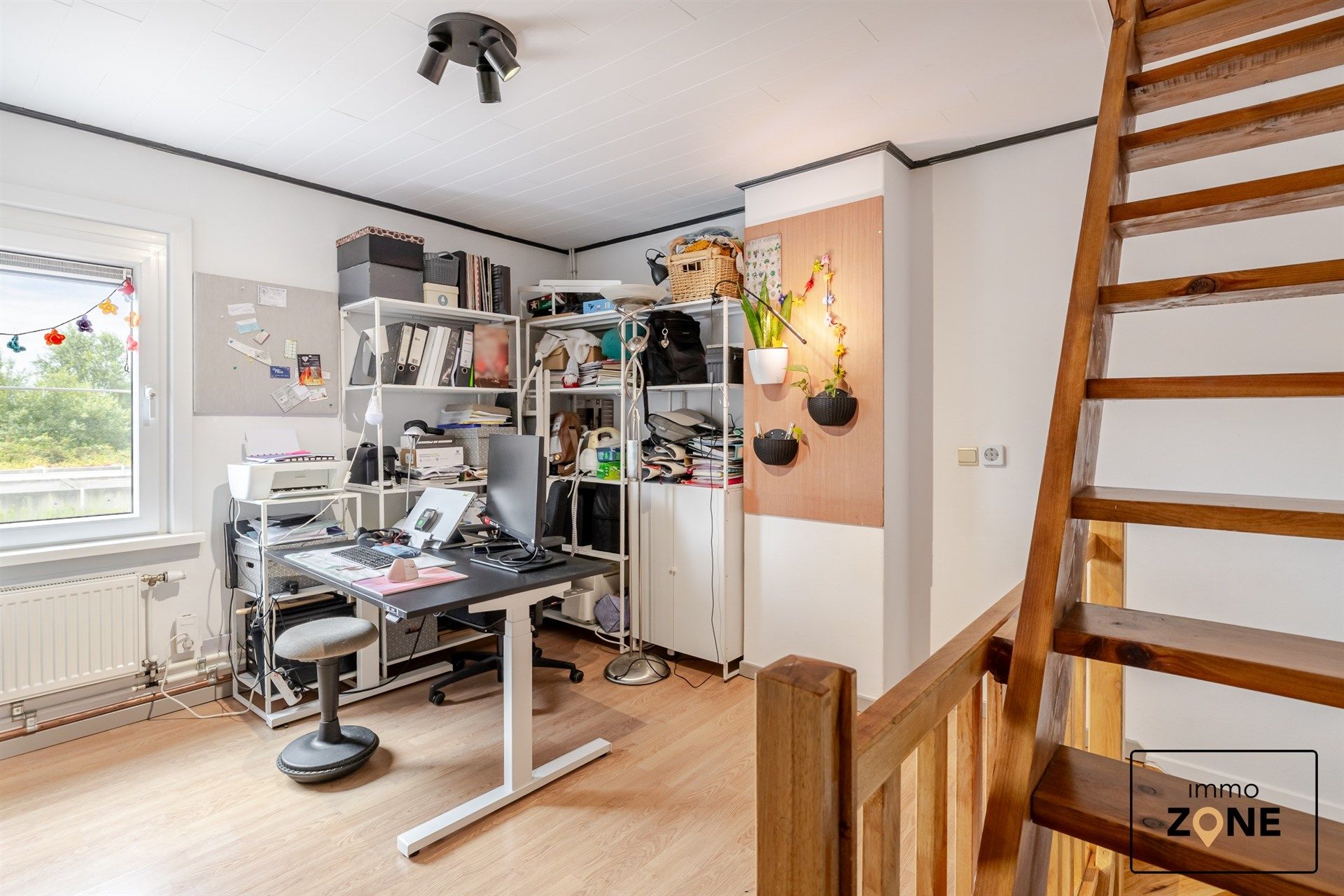 Instapklare Starterswoning met achteruitweg in Dendermonde! foto 11