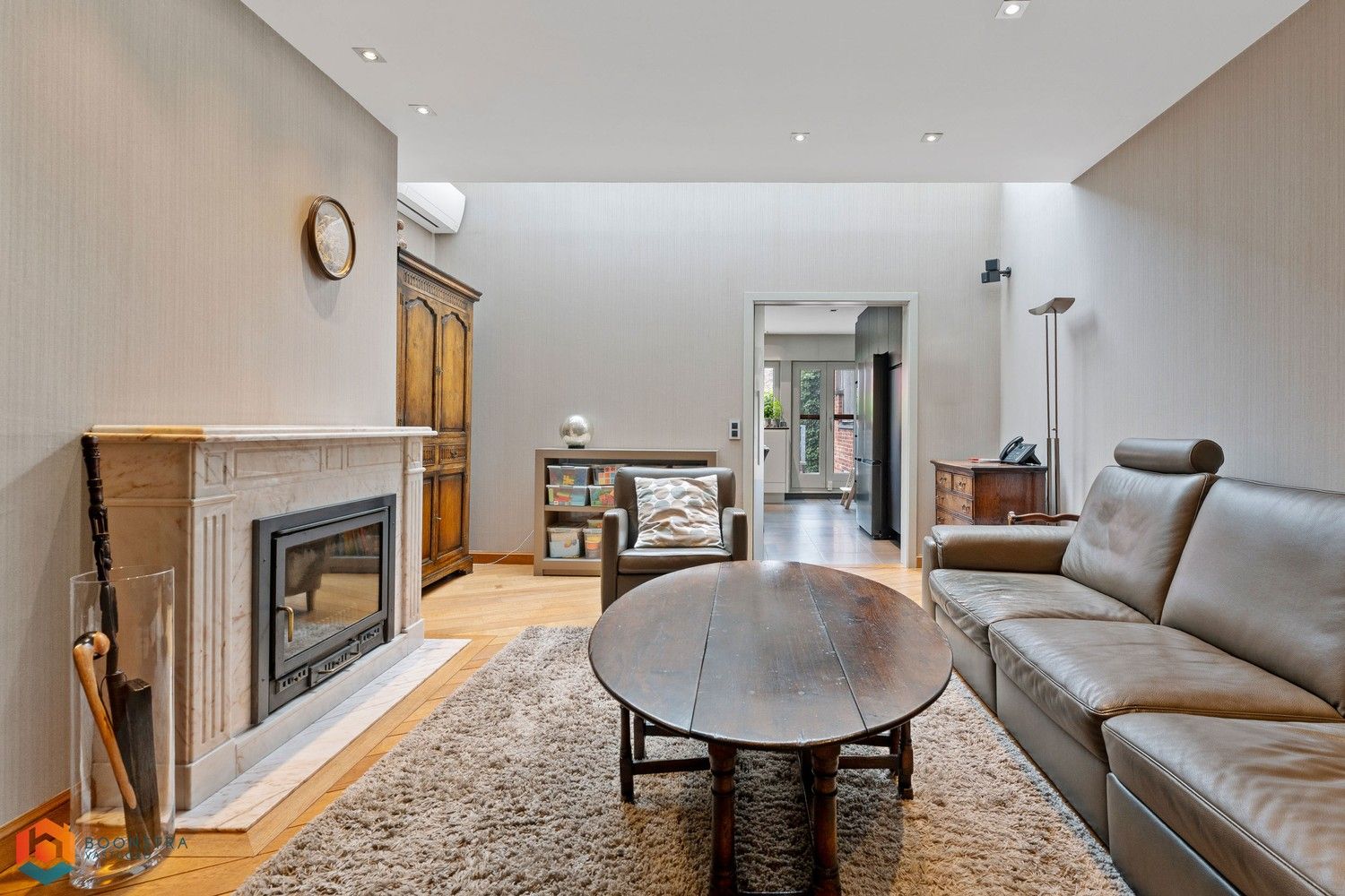 Ruime woonst met praktijkruimte te Boom foto 4