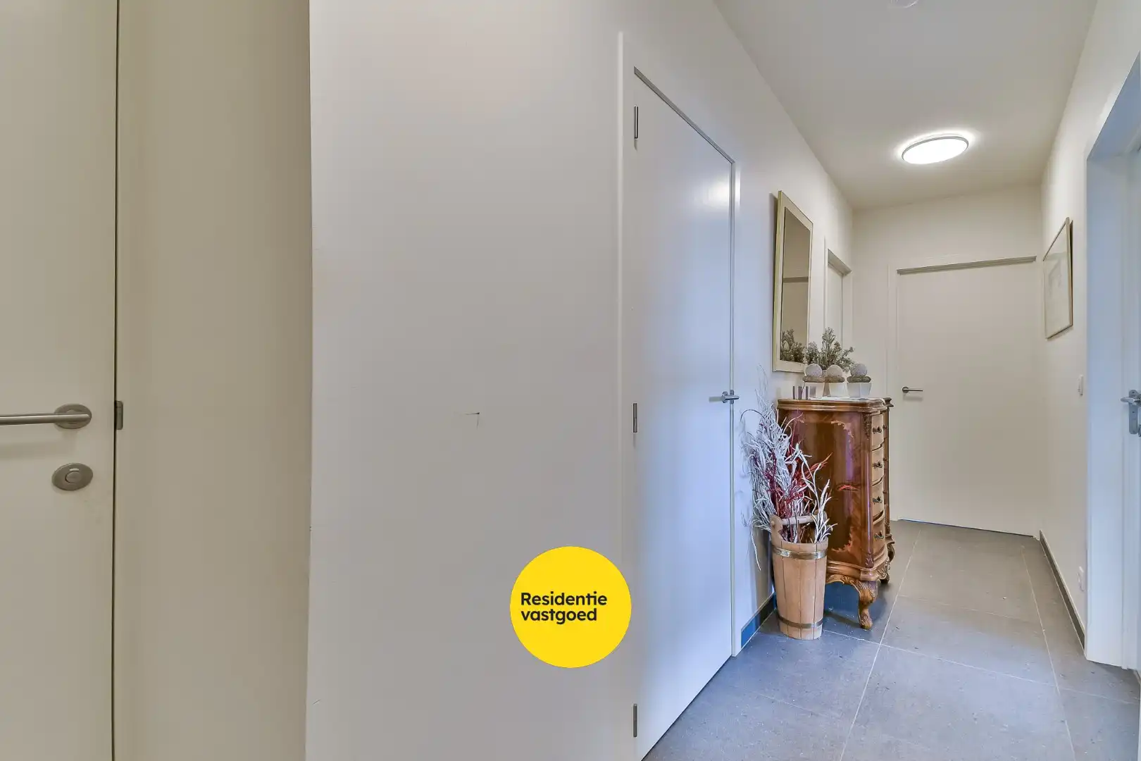 Recent 1 - slaapkamer appartement in het centrum van Oudenburg foto 5