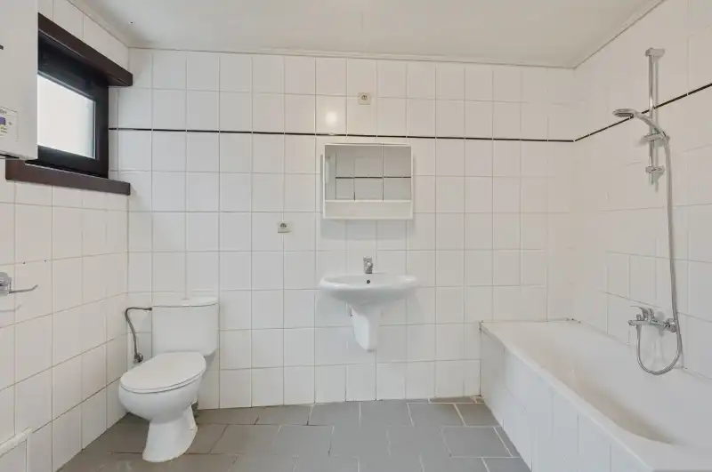 Woning met zzer grote tuin - 3 slpkmrs! foto 11